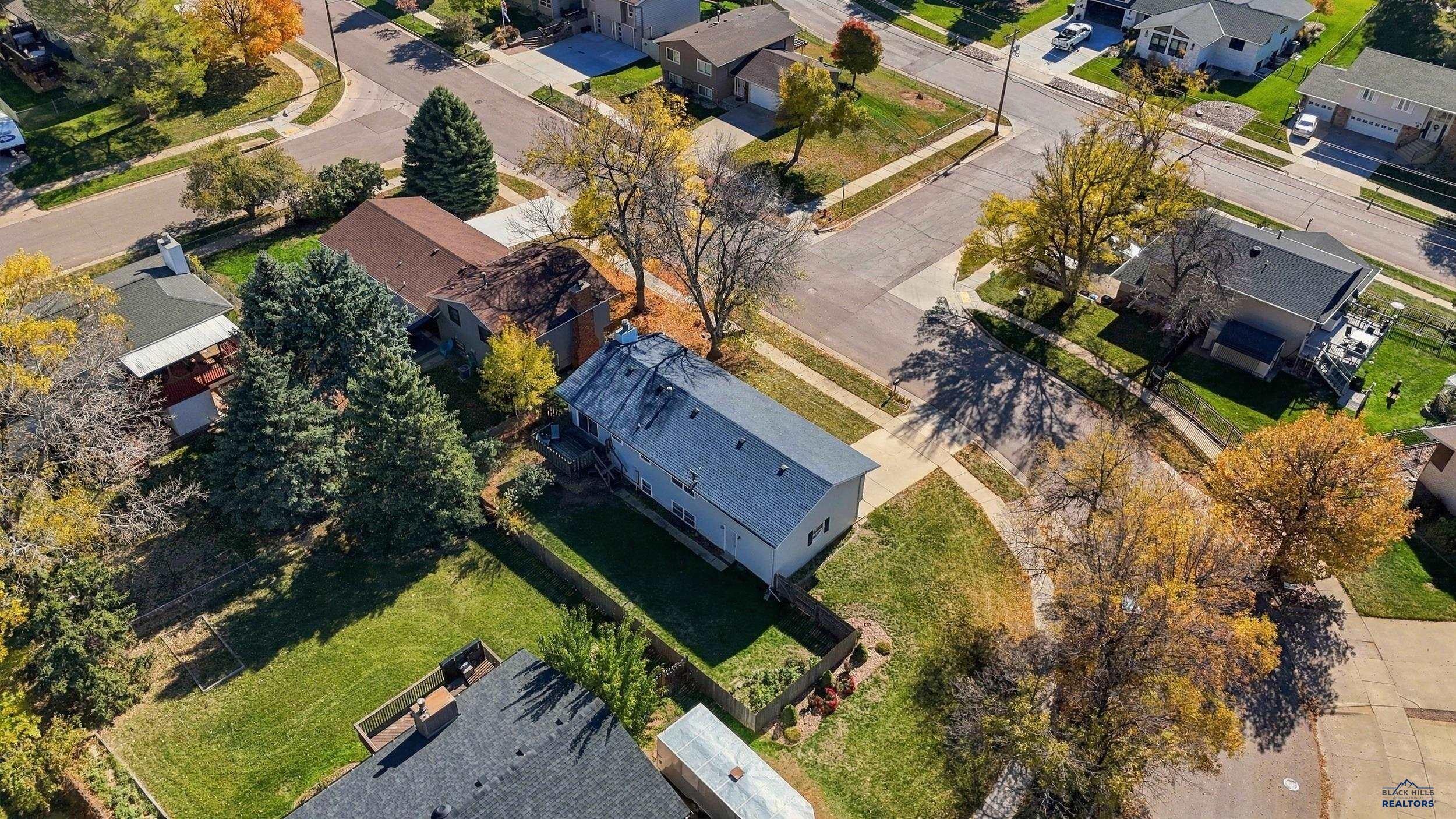 2802 RAWHIDE DR