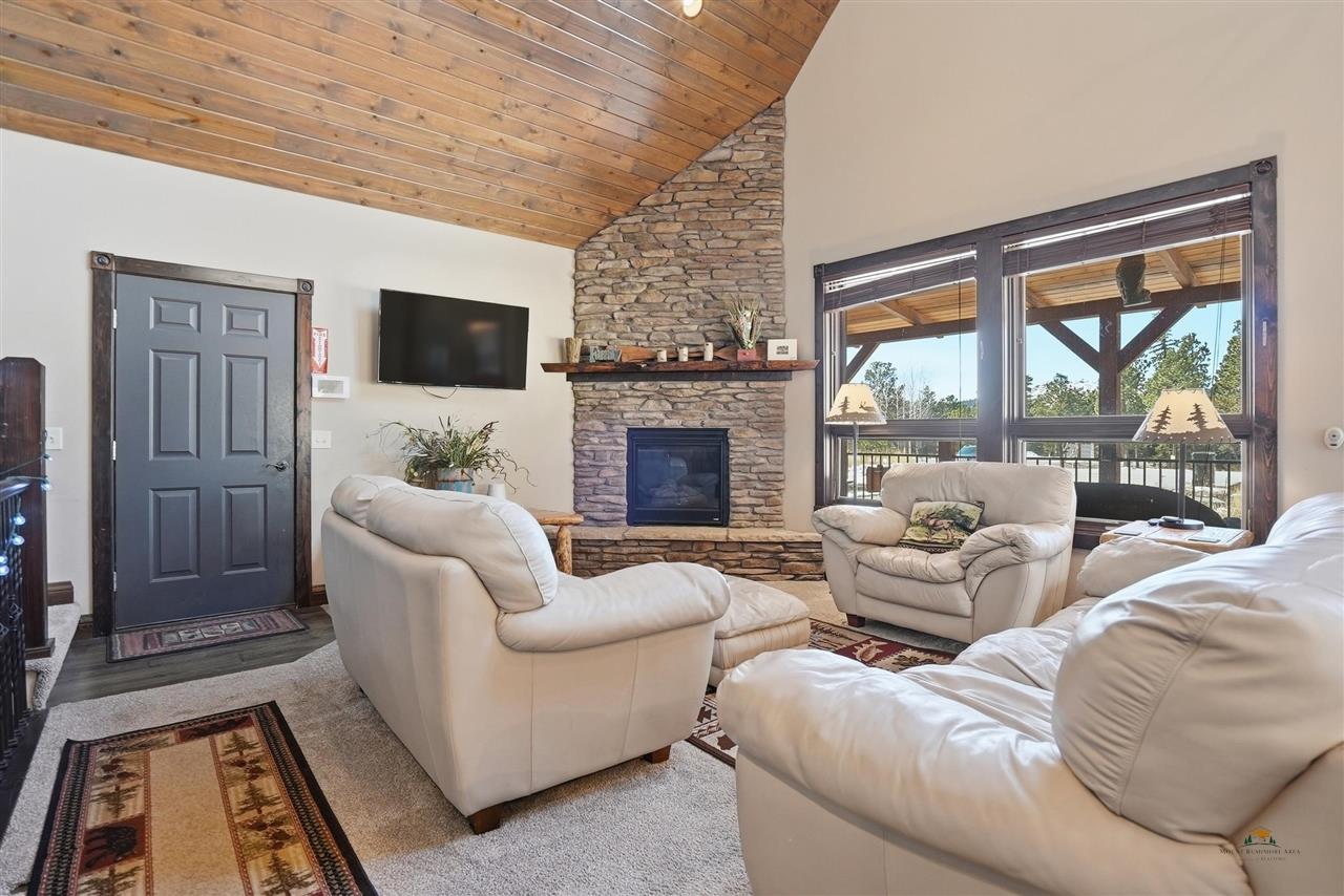 21244 RUBYS WAY