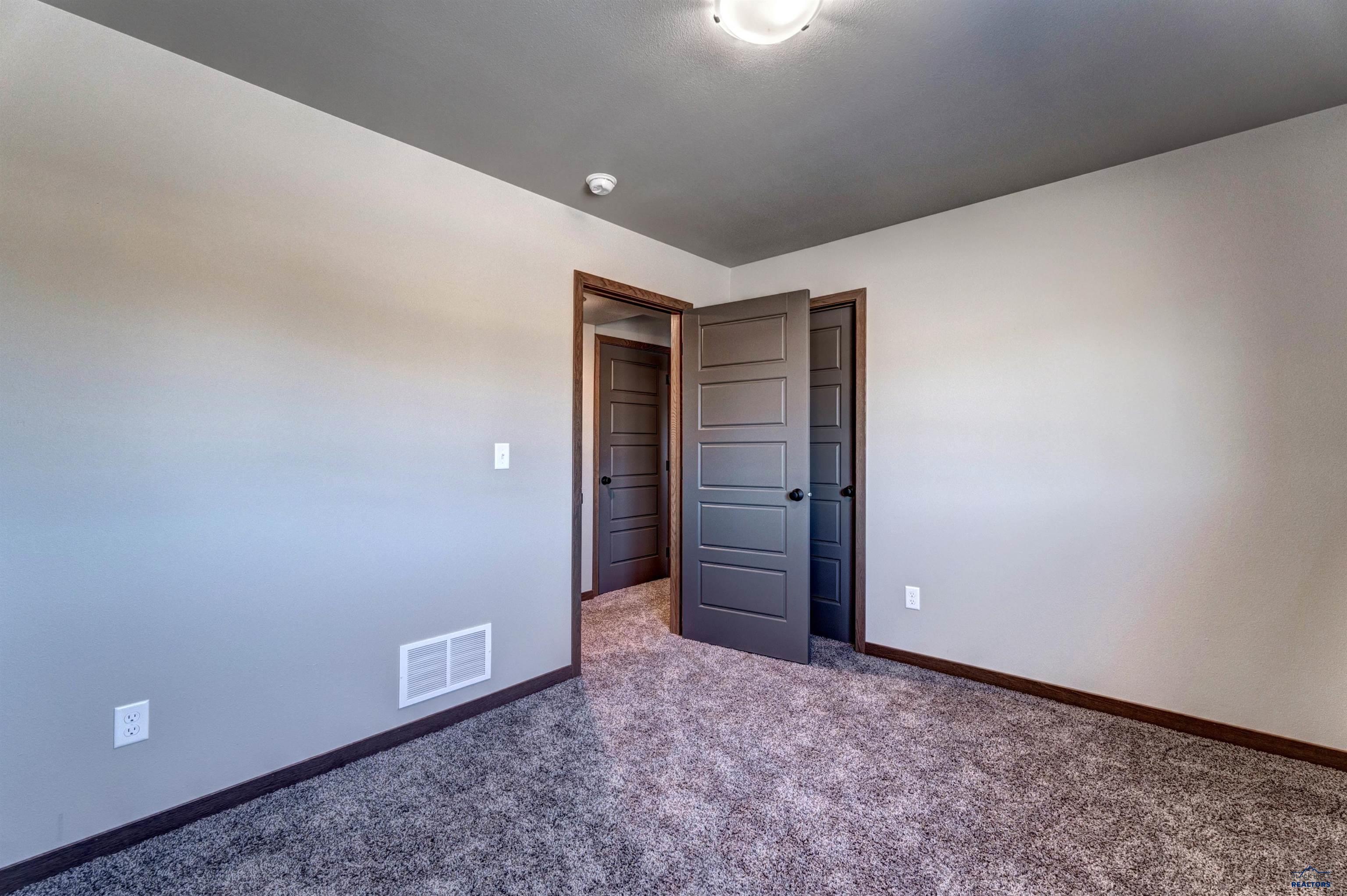 Rapid City, South Dakota 57703, United States, 4 Bedrooms Bedrooms, ,3 BathroomsBathrooms,Residential,Active,8268