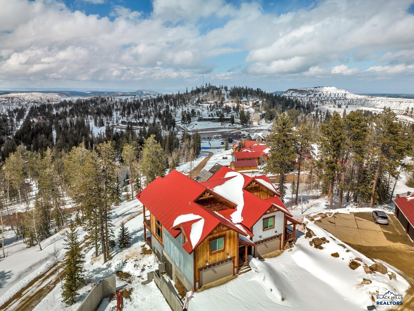 Lead, South Dakota, 57754, United States, 4 Bedrooms Bedrooms, ,3 BathroomsBathrooms,Residential,Active,2007315