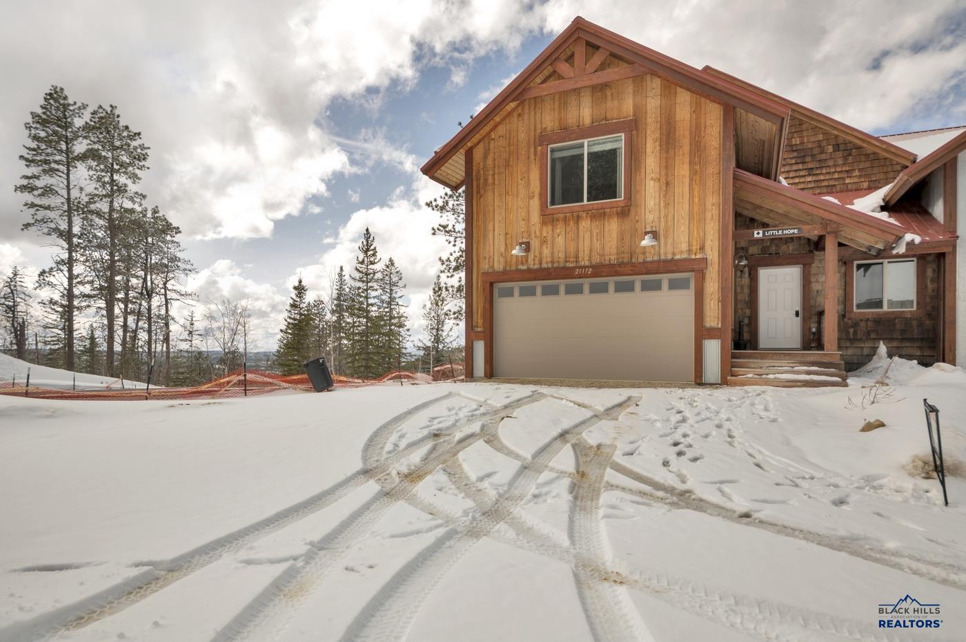 Lead, South Dakota, 57754, United States, 4 Bedrooms Bedrooms, ,3 BathroomsBathrooms,Residential,Active,2007315