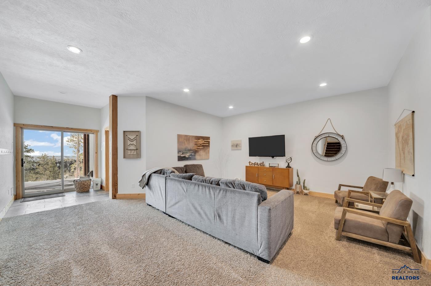 Lead, South Dakota, 57754, United States, 4 Bedrooms Bedrooms, ,3 BathroomsBathrooms,Residential,Active,2007315