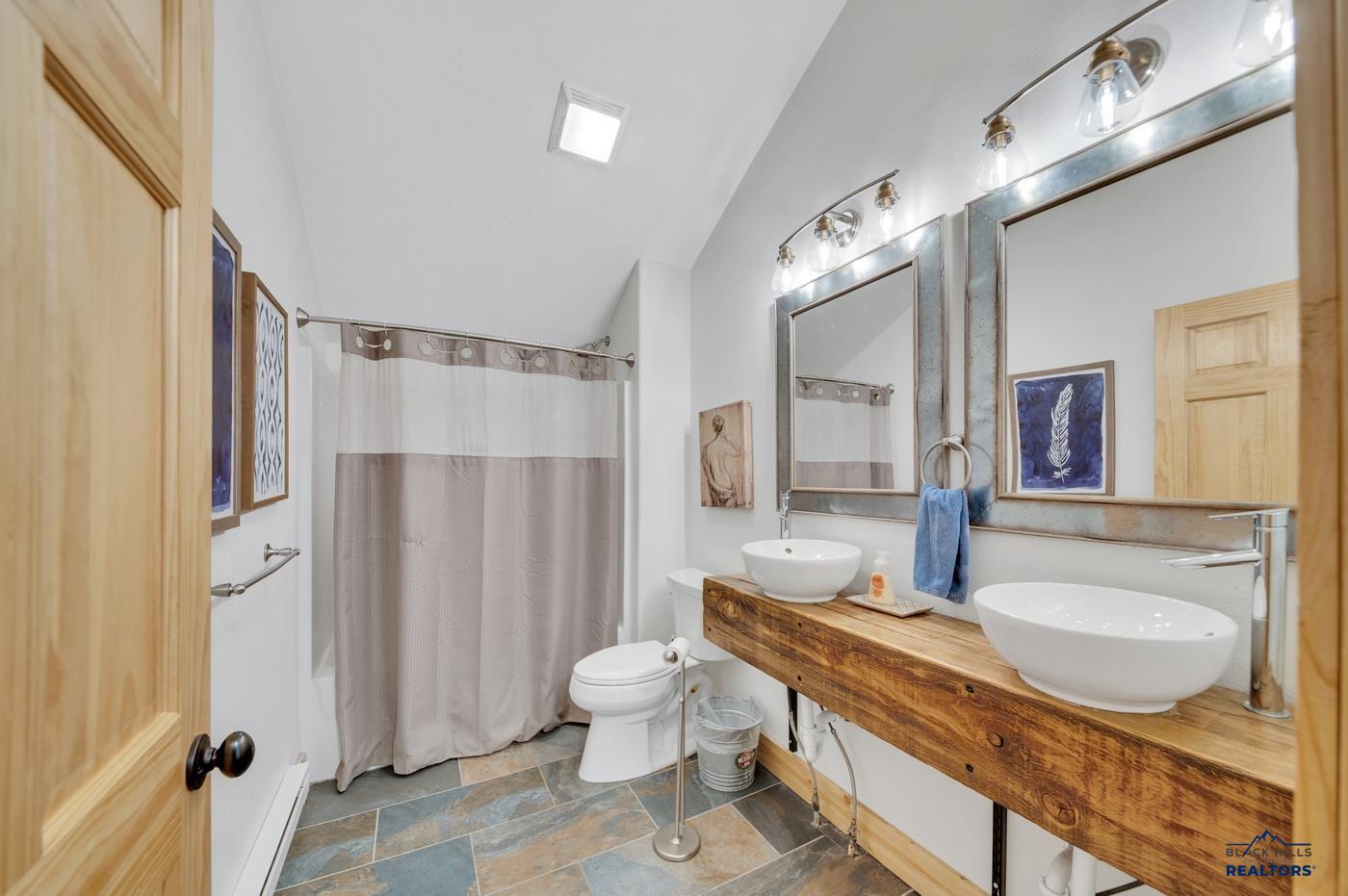 Lead, South Dakota, 57754, United States, 4 Bedrooms Bedrooms, ,3 BathroomsBathrooms,Residential,Active,2007315