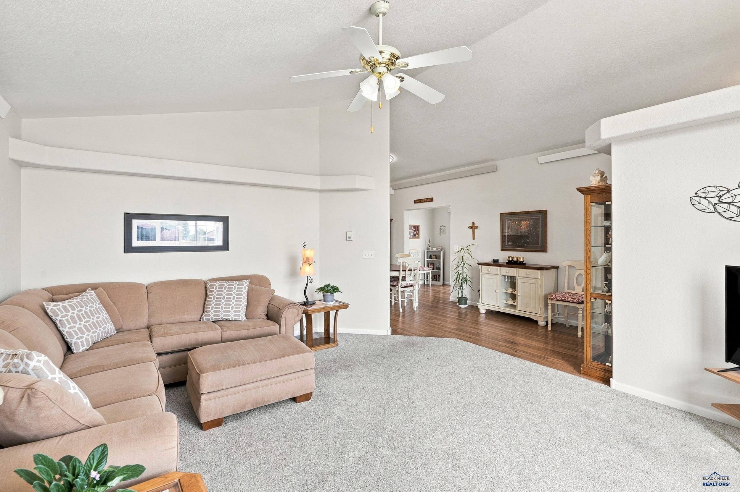 838 SAGEWOOD