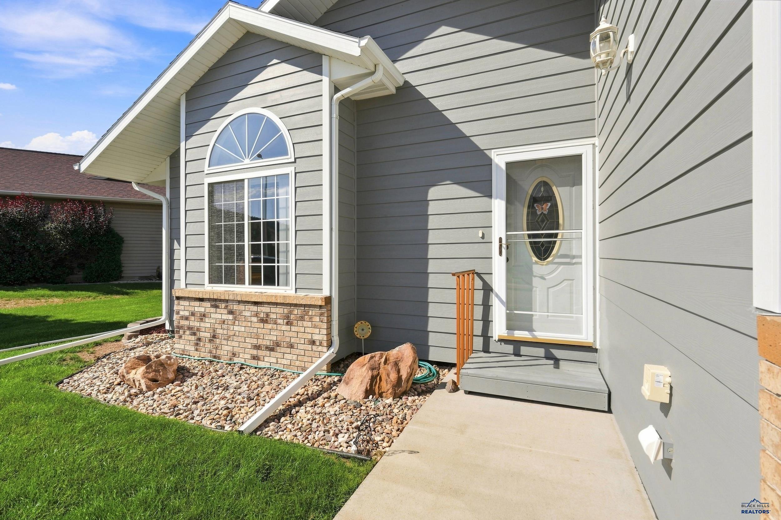 838 SAGEWOOD