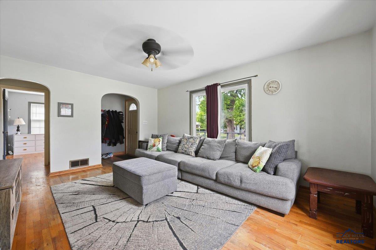 320 ST CHARLES