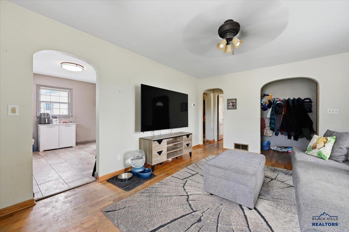 320 ST CHARLES