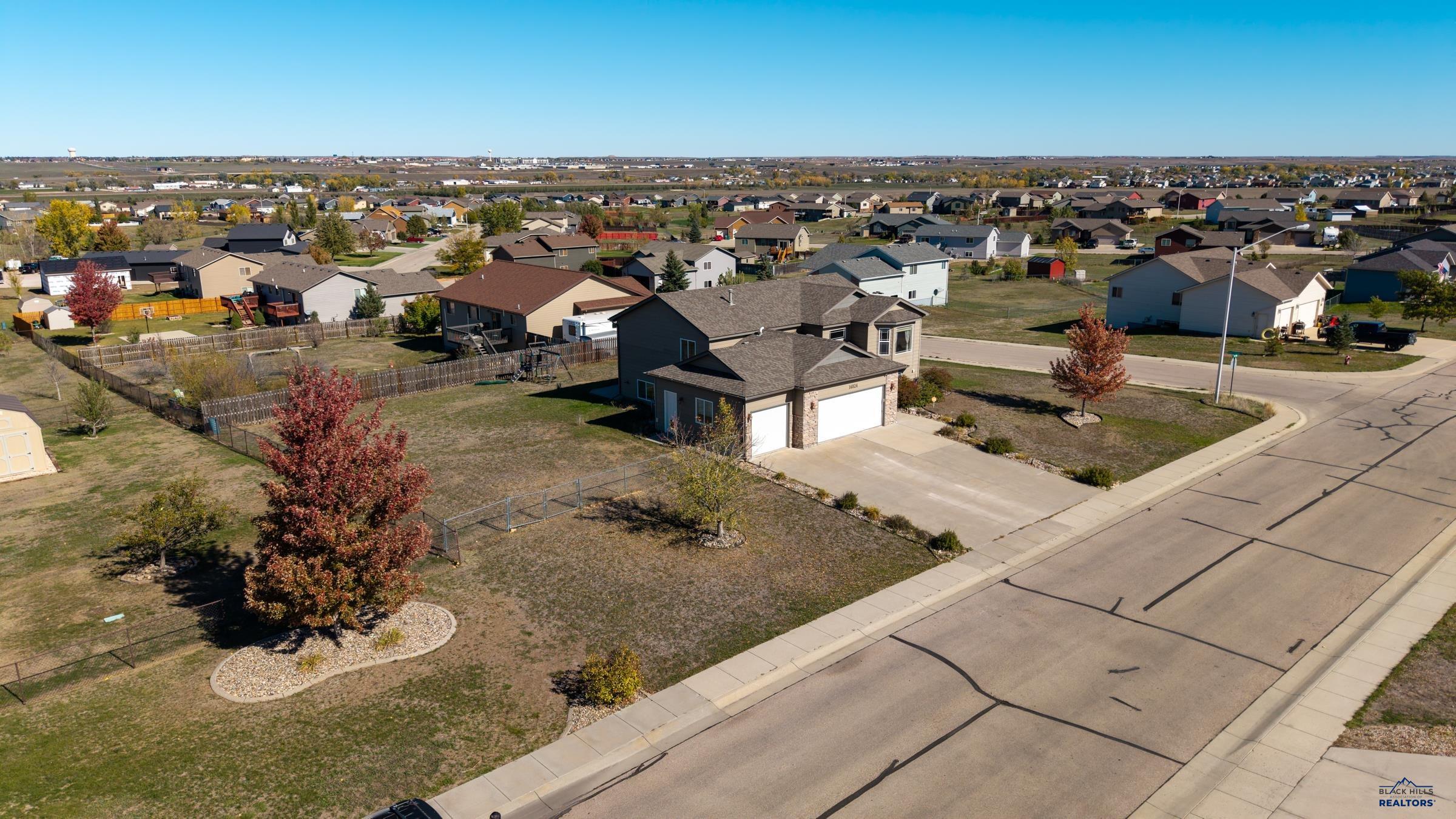14824 FOX TRAIL
