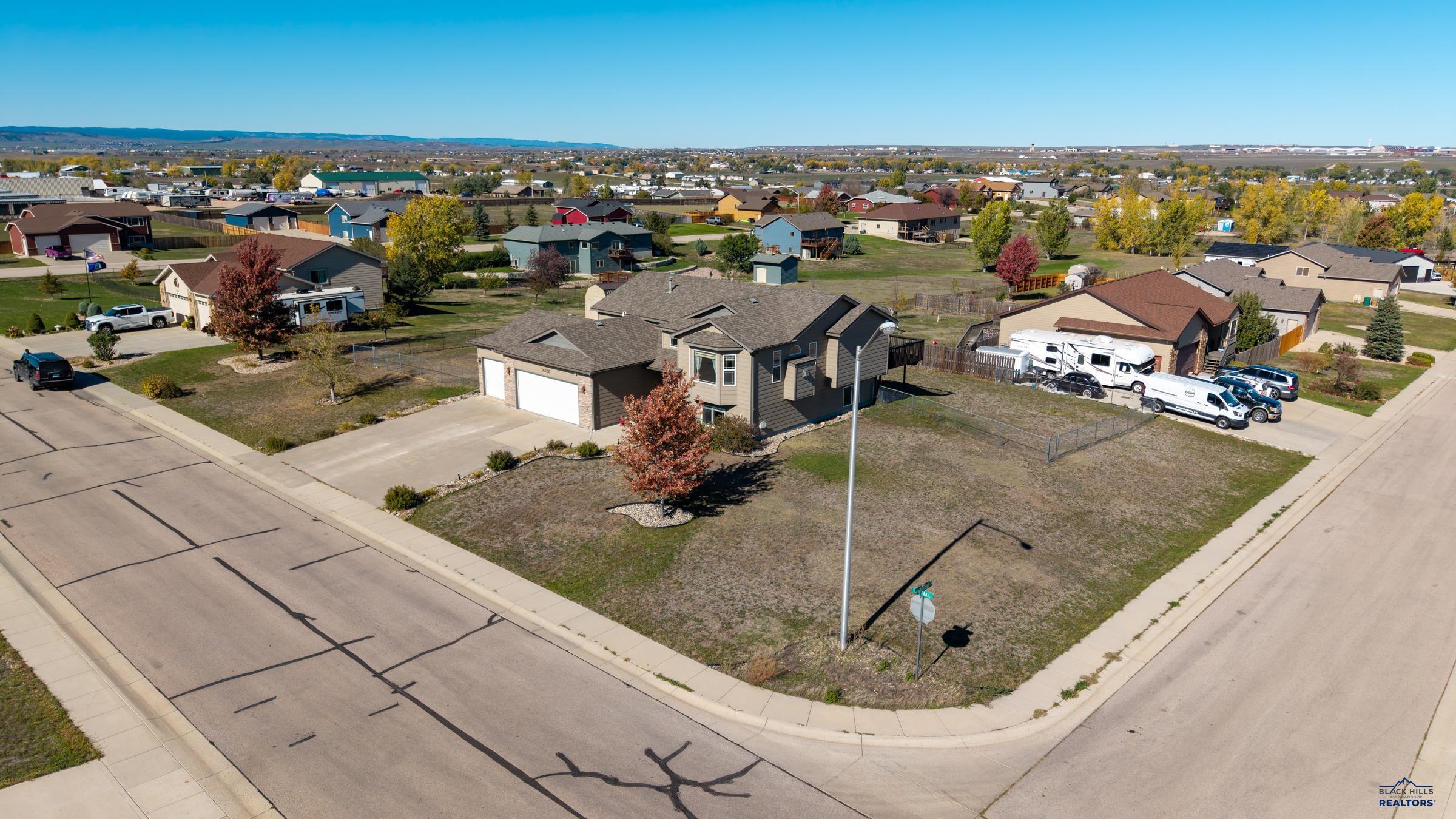 14824 FOX TRAIL