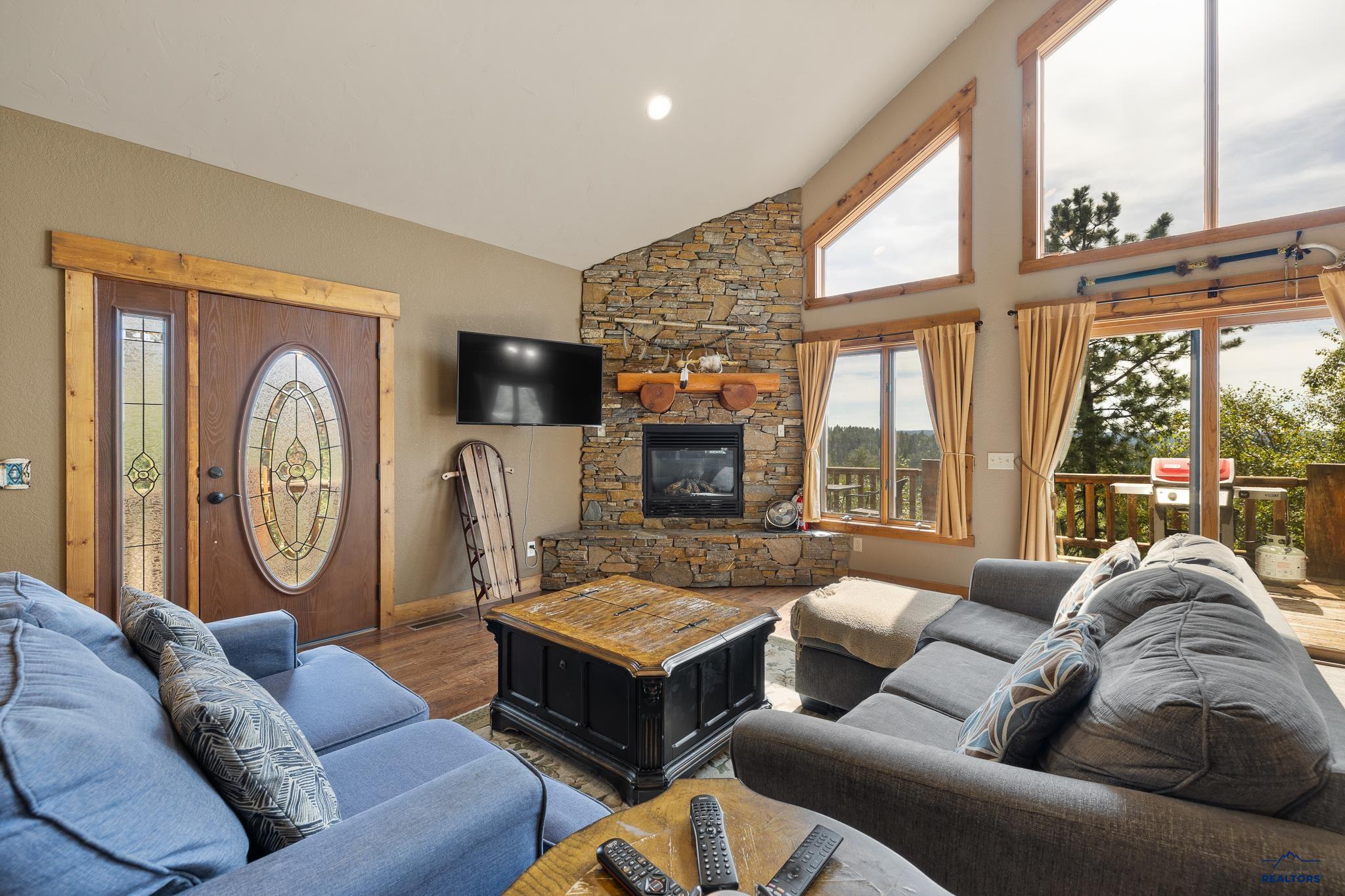 21211 LAST CHANCE TRAIL