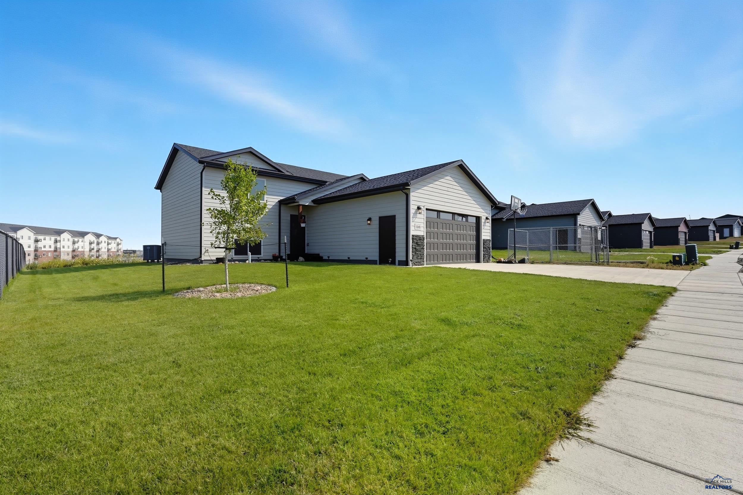 1240 KENAI DR