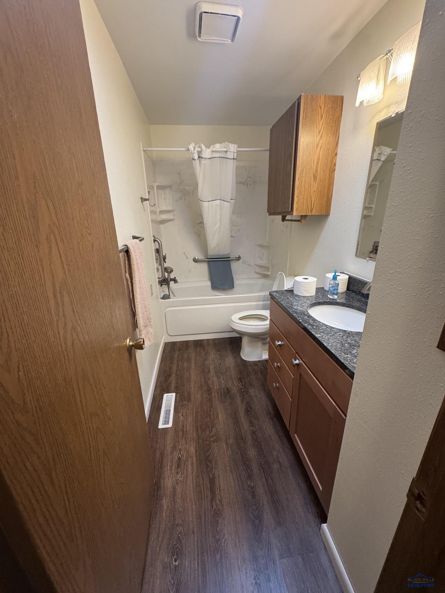 5712 MEADOW RIDGE
