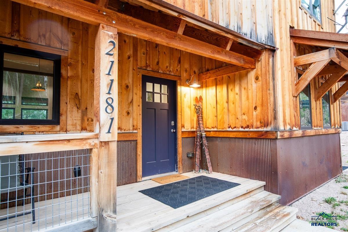 21181 LOST CAMP TRAIL