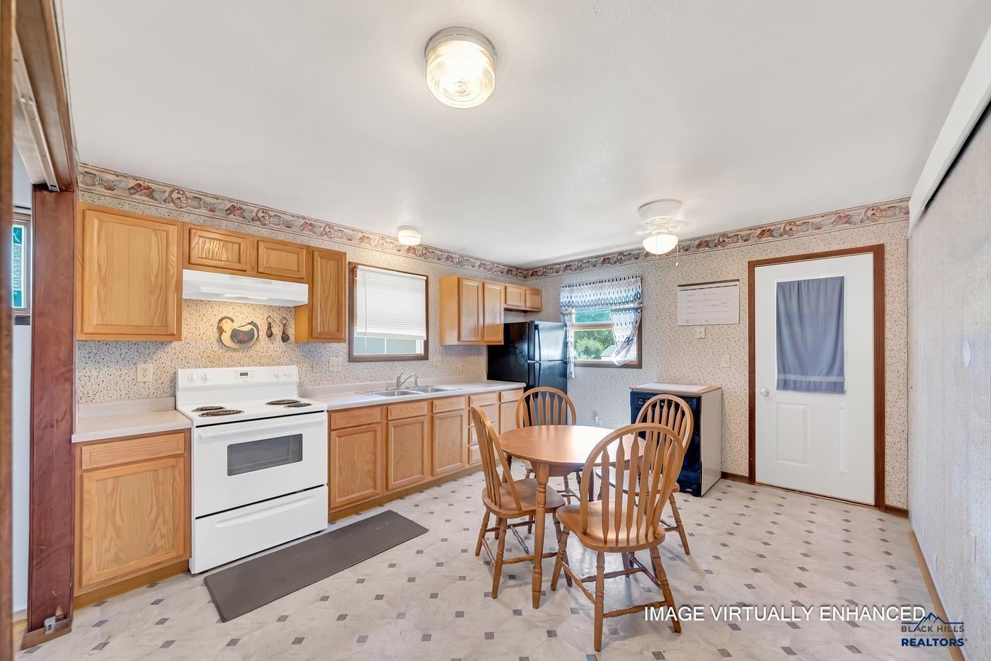 109 E MONROE AVE