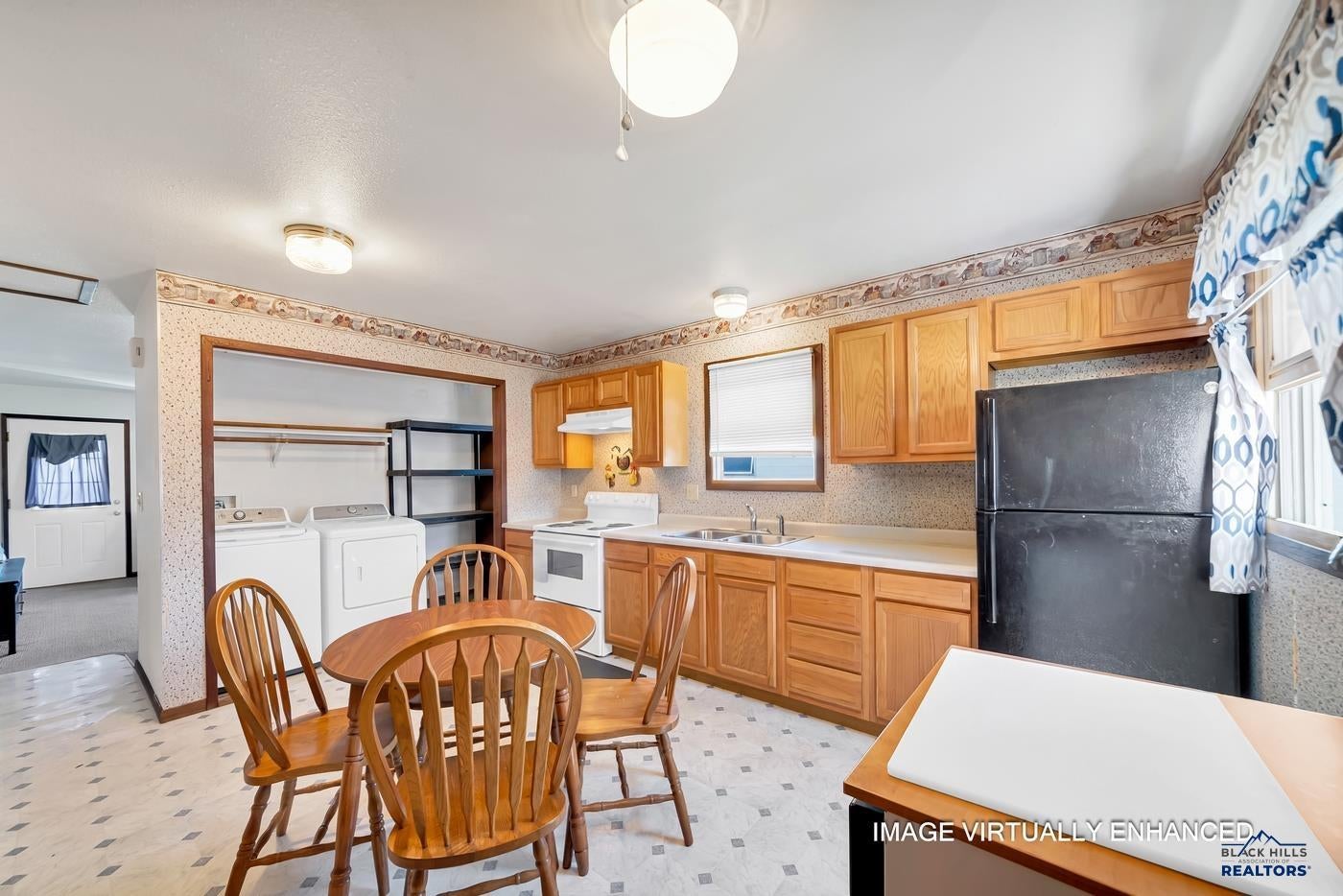 109 E MONROE AVE