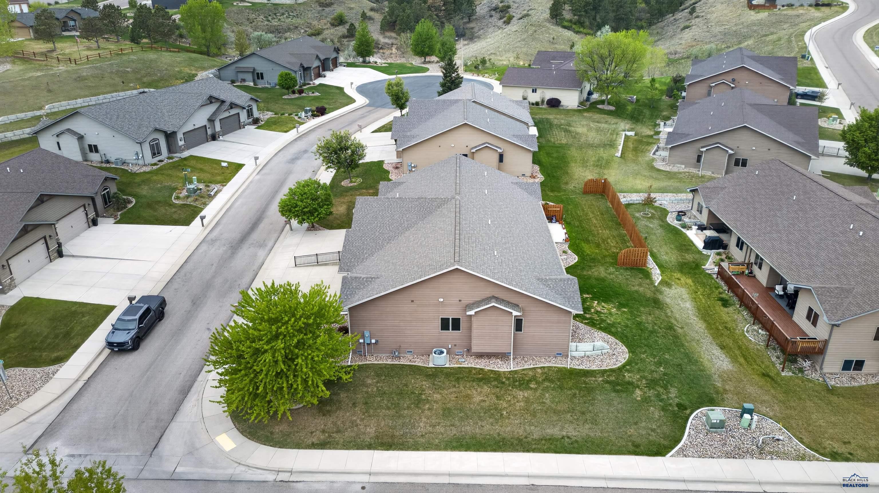 310 DUNBAR CT
