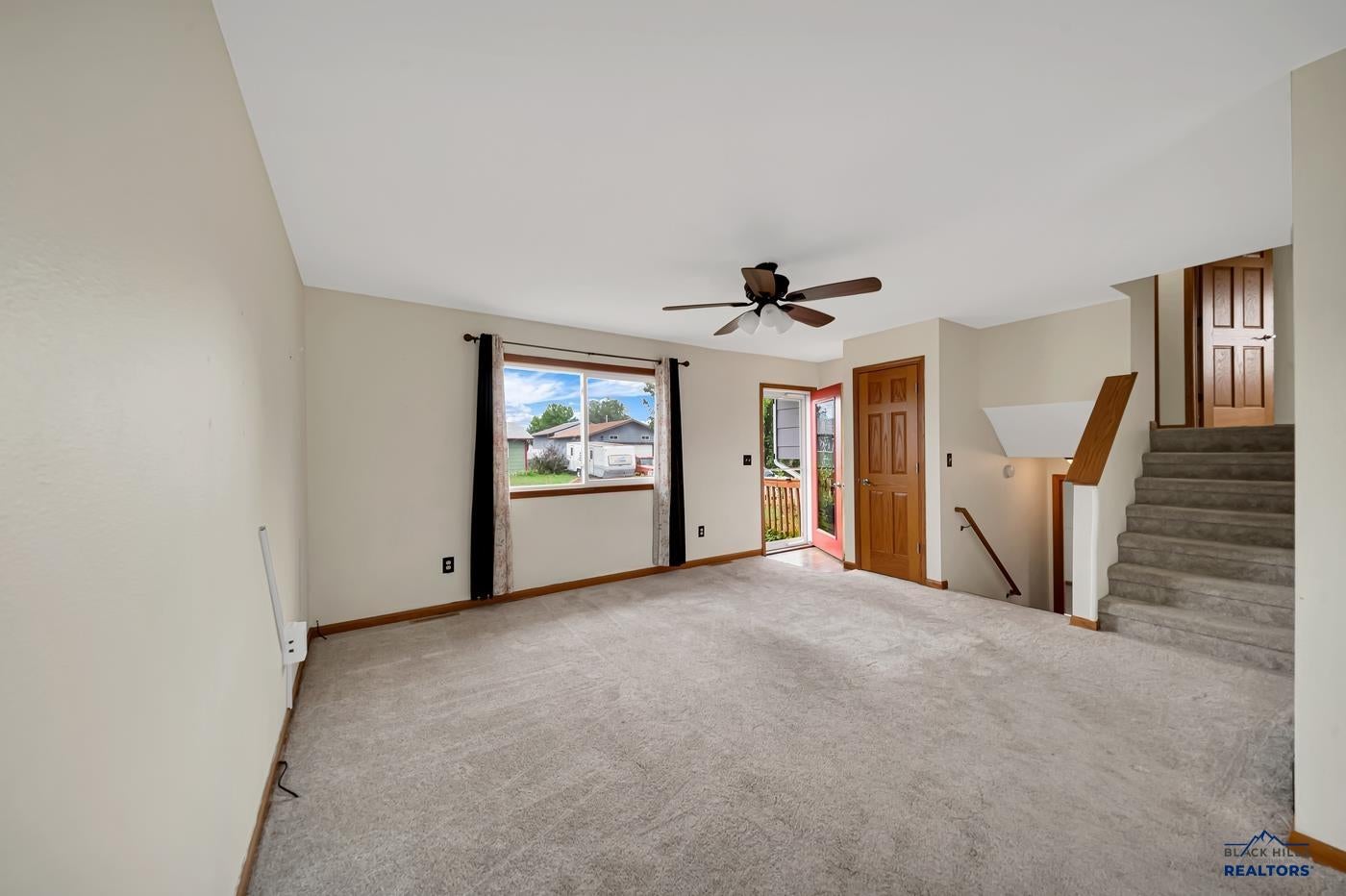 4623 TRAIL DR