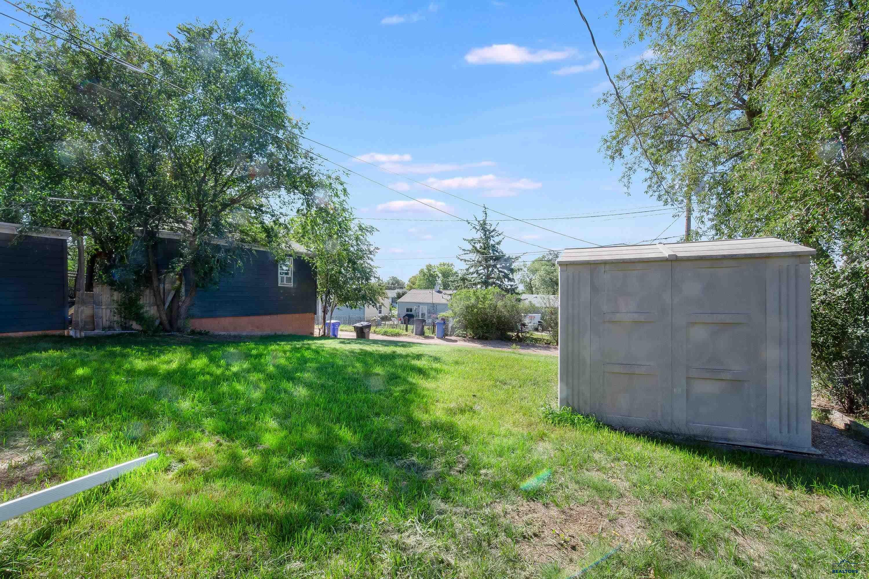 231 E ST ANDREW