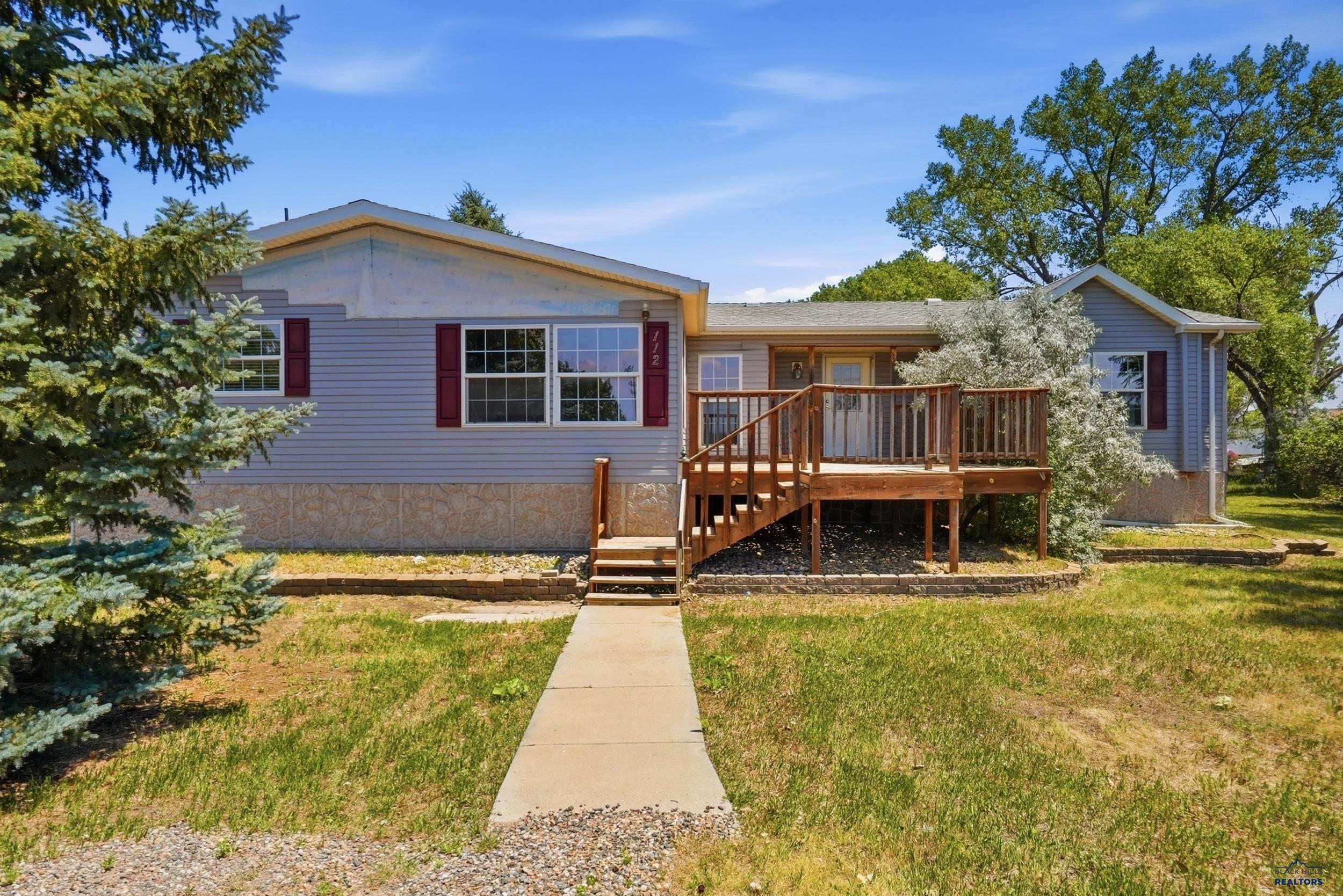 112 WESTSIDE DR