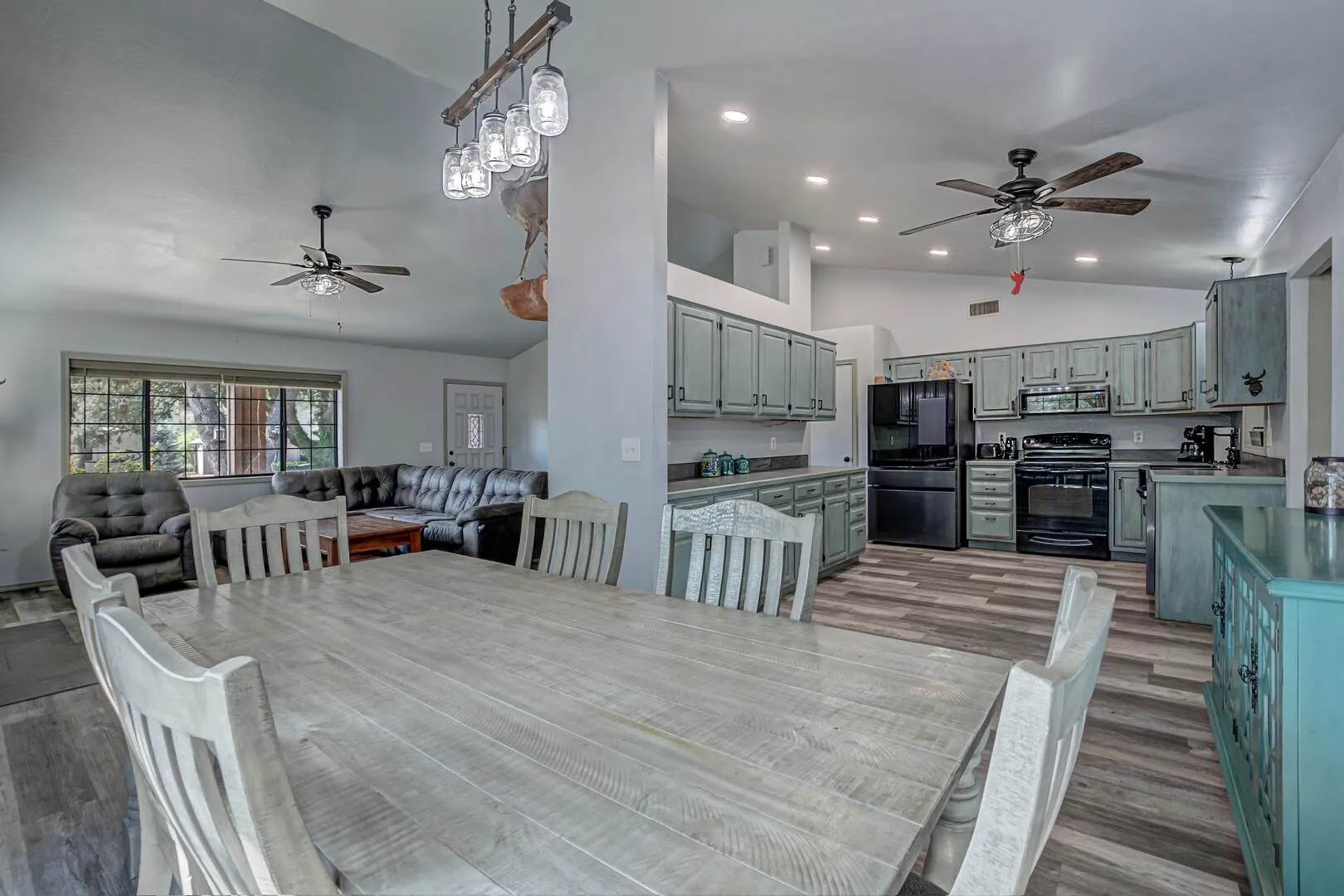 Payson, Arizona 85541, United States, 4 Bedrooms Bedrooms, ,2 BathroomsBathrooms,Residential,Active,199503