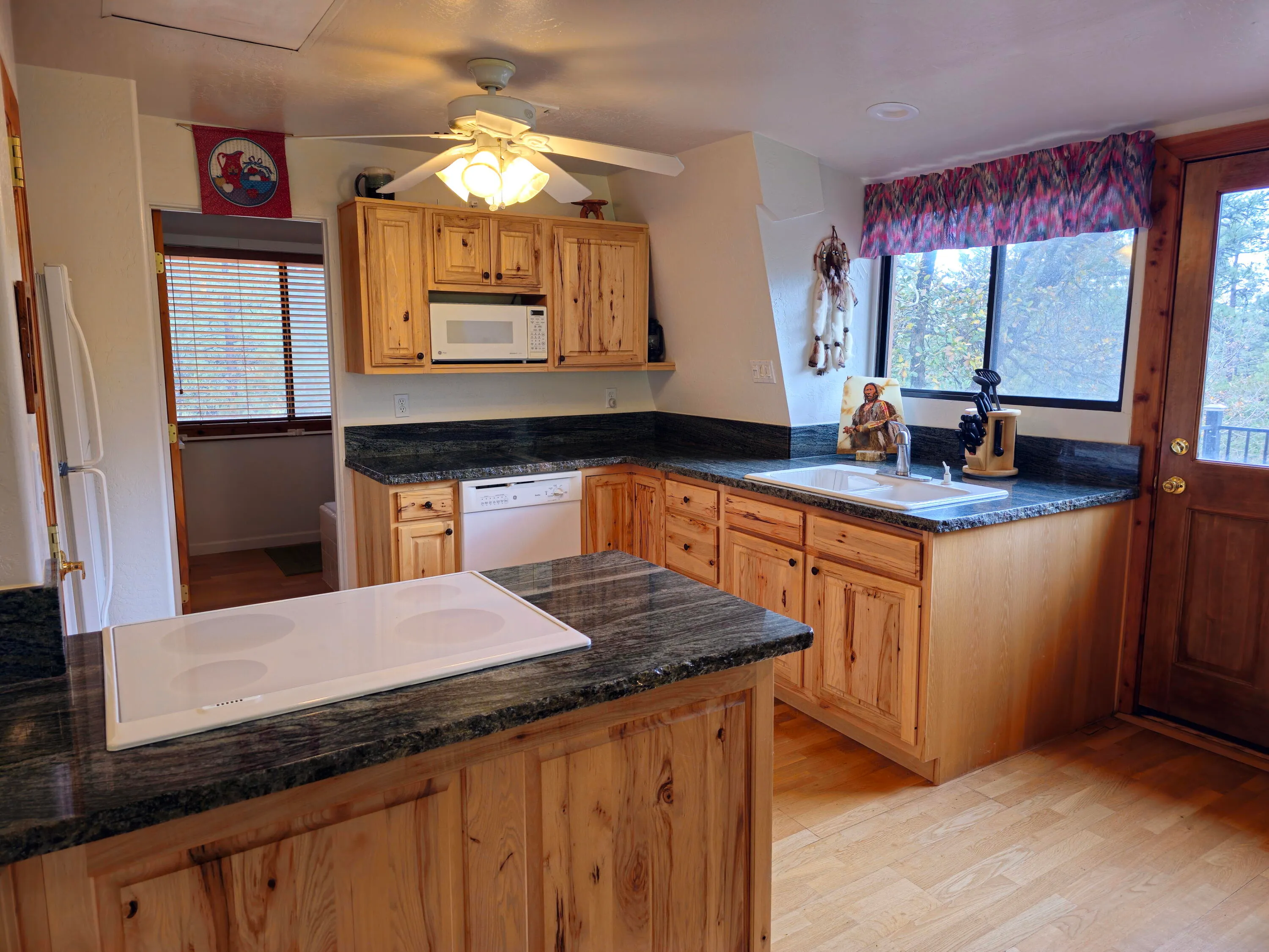 Payson, Arizona 85541, United States, 4 Bedrooms Bedrooms, ,2 BathroomsBathrooms,Residential,Active,124892