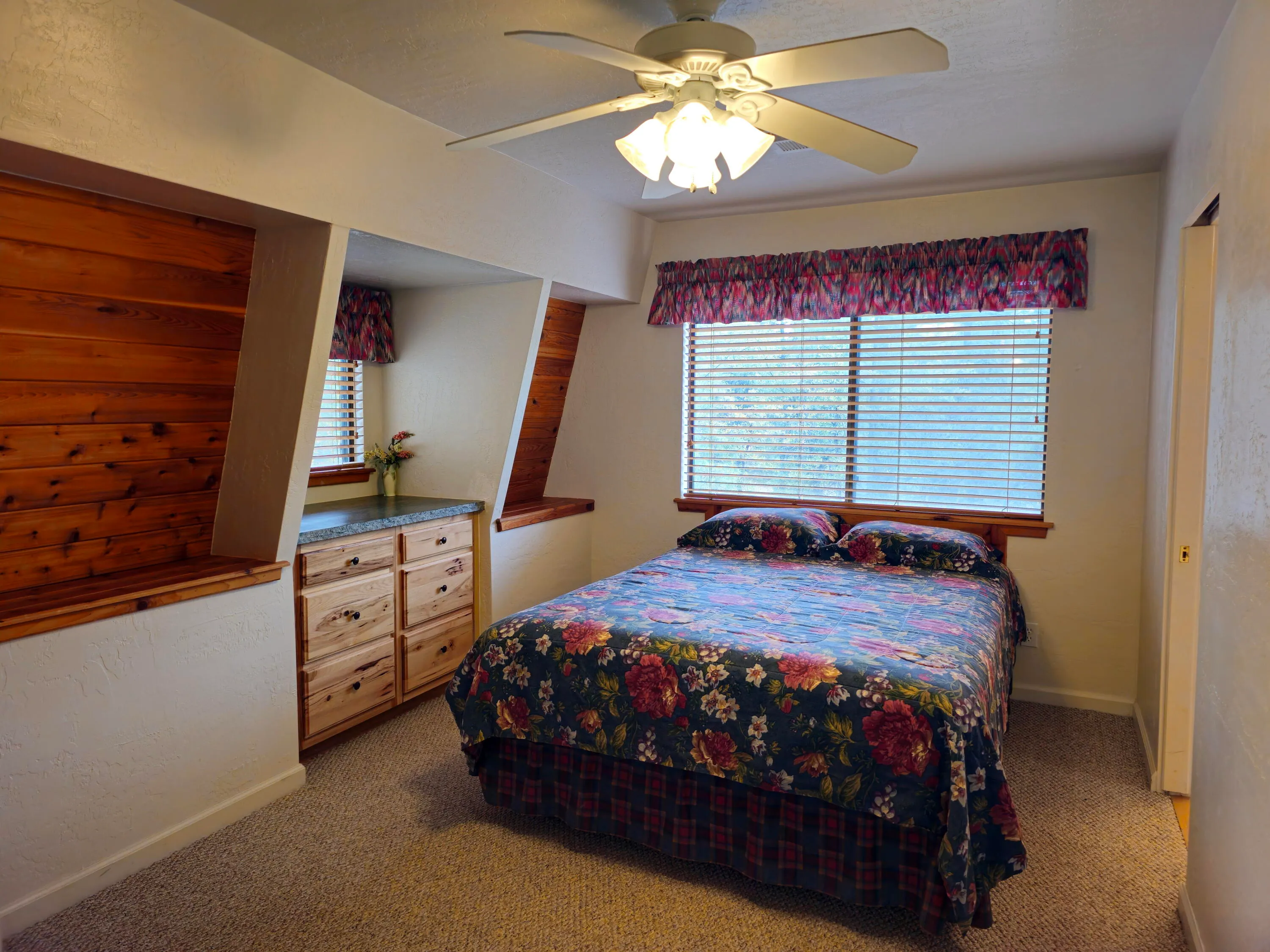 Payson, Arizona 85541, United States, 4 Bedrooms Bedrooms, ,2 BathroomsBathrooms,Residential,Active,124892