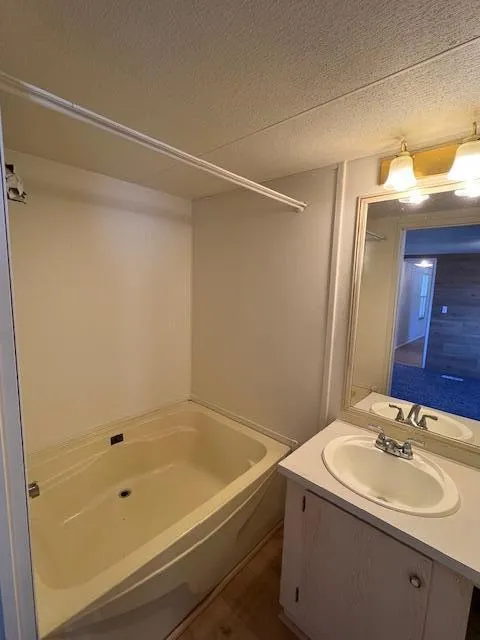 Payson, Arizona 85541, United States, 2 Bedrooms Bedrooms, ,2 BathroomsBathrooms,Residential,Pending,29248