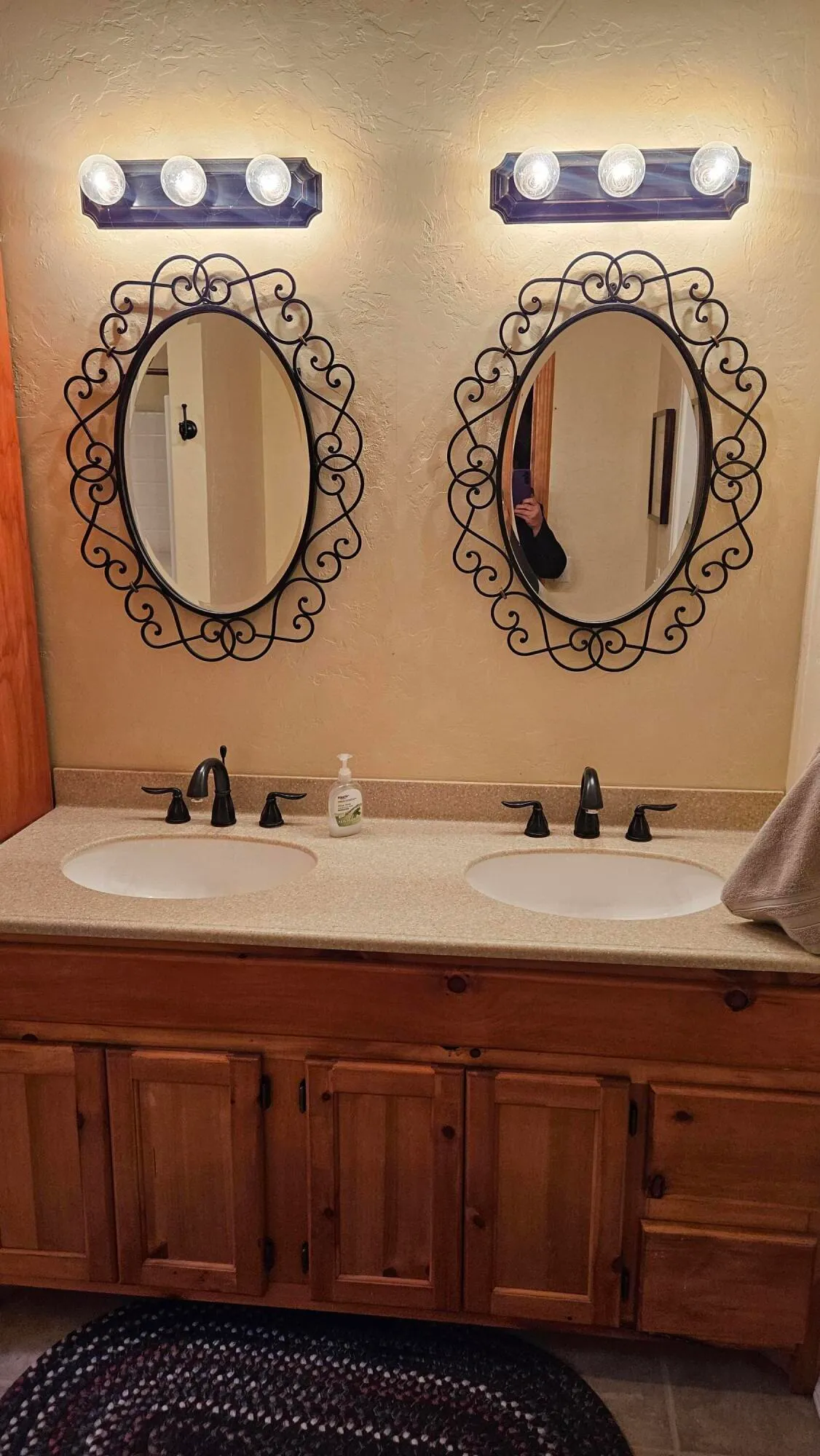 Pine, Arizona 85544, United States, 4 Bedrooms Bedrooms, ,2 BathroomsBathrooms,Residential,Active,226302