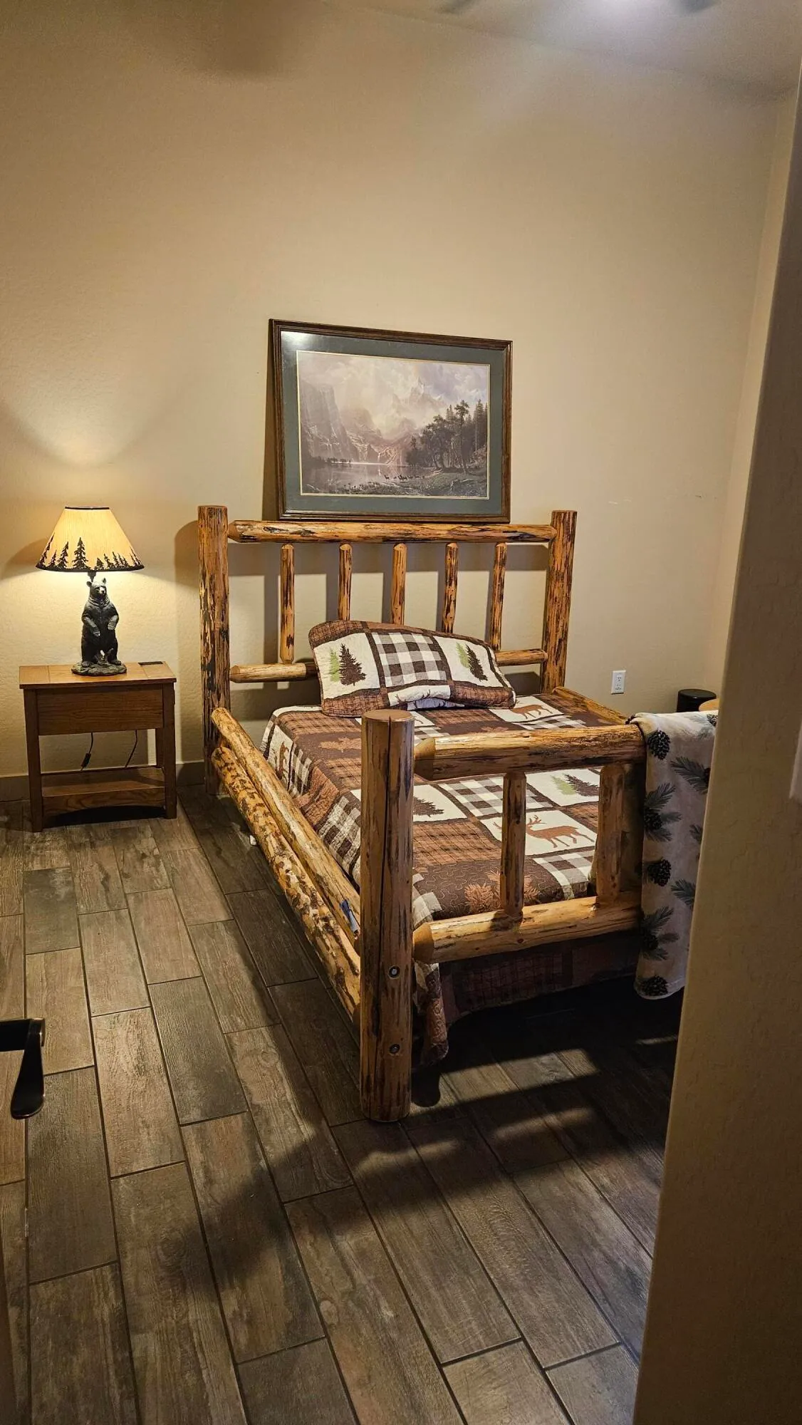 Pine, Arizona 85544, United States, 4 Bedrooms Bedrooms, ,2 BathroomsBathrooms,Residential,Active,131721