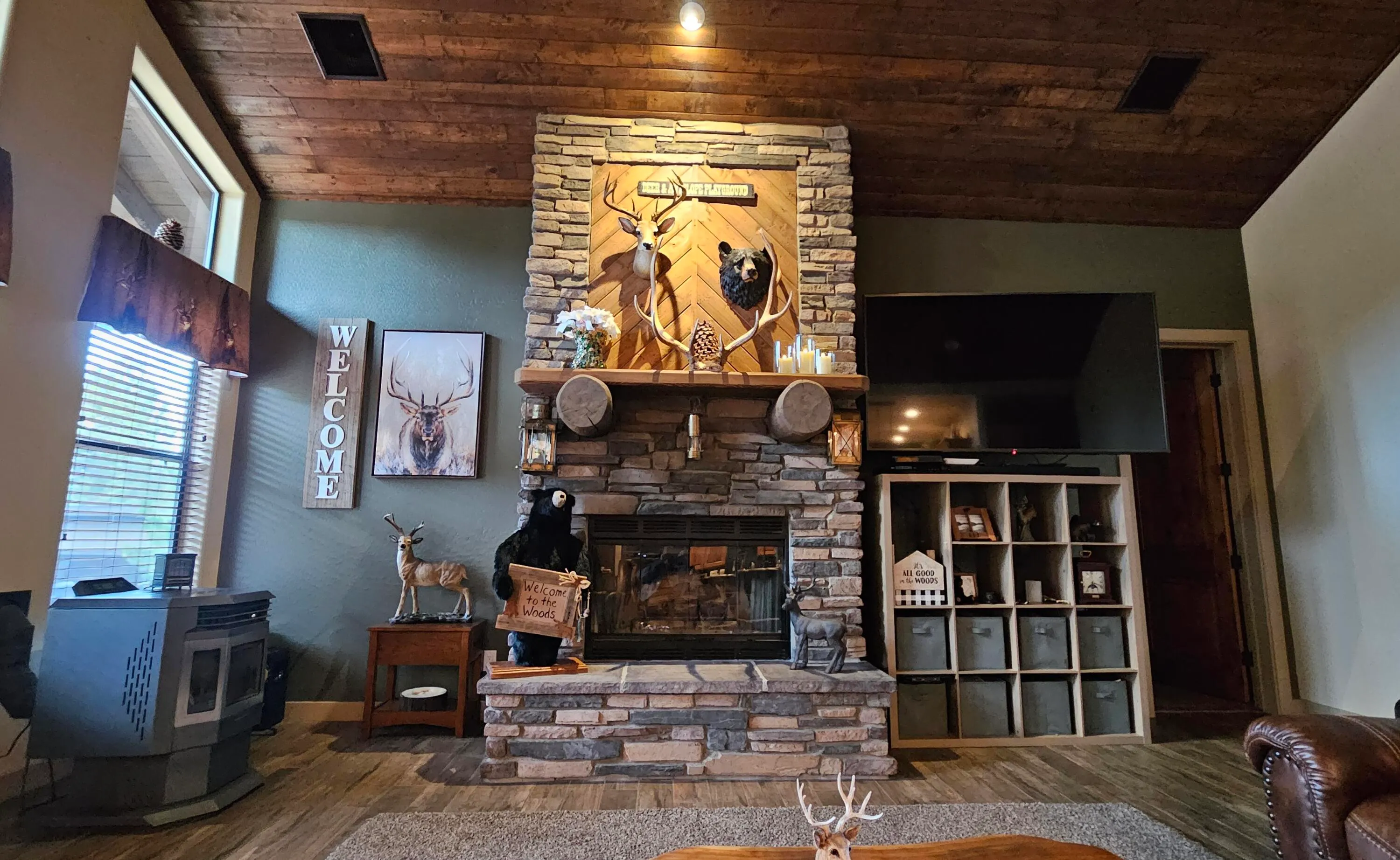 Pine, Arizona 85544, United States, 4 Bedrooms Bedrooms, ,2 BathroomsBathrooms,Residential,Active,131721