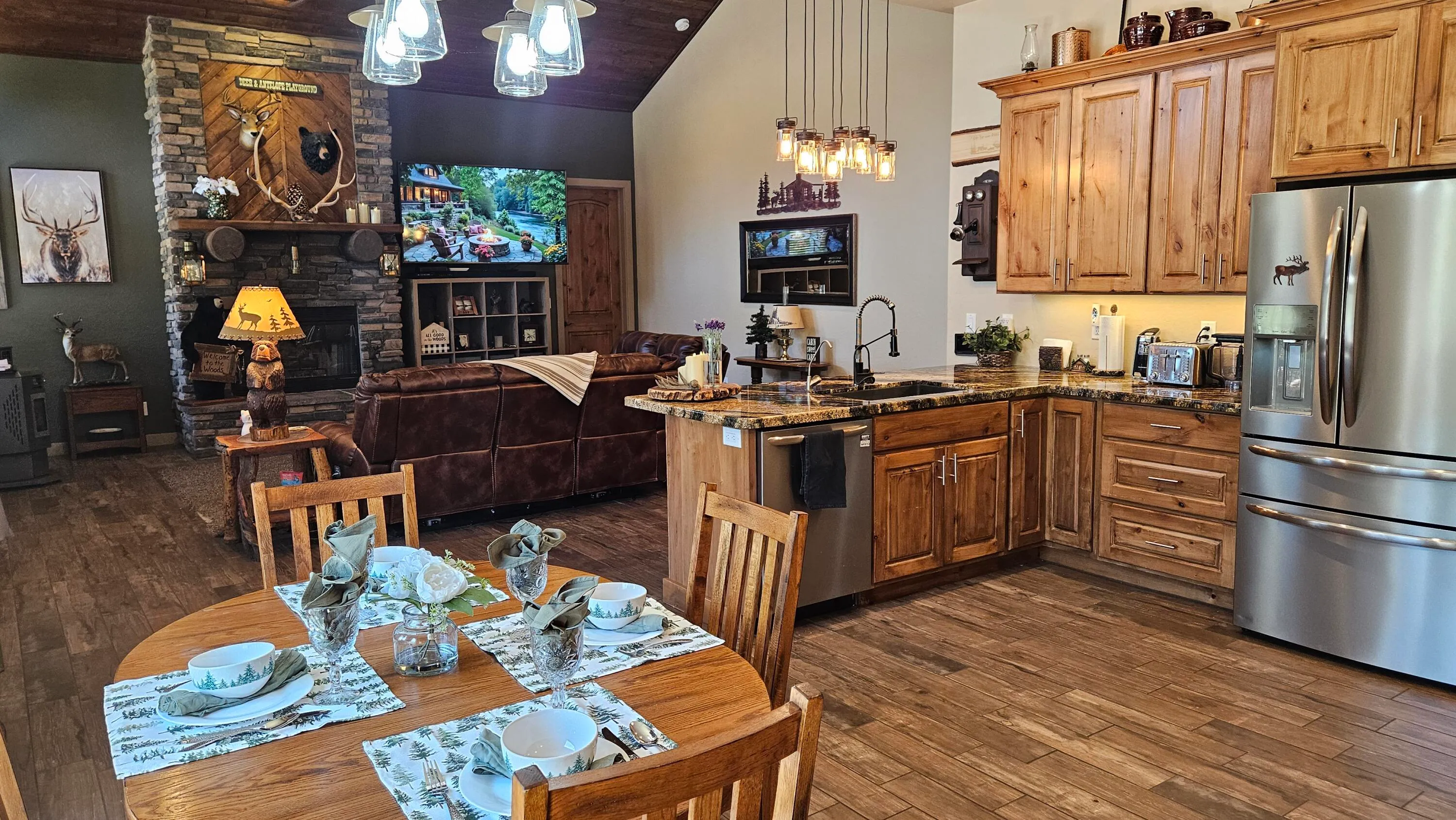 Pine, Arizona 85544, United States, 4 Bedrooms Bedrooms, ,2 BathroomsBathrooms,Residential,Active,131721