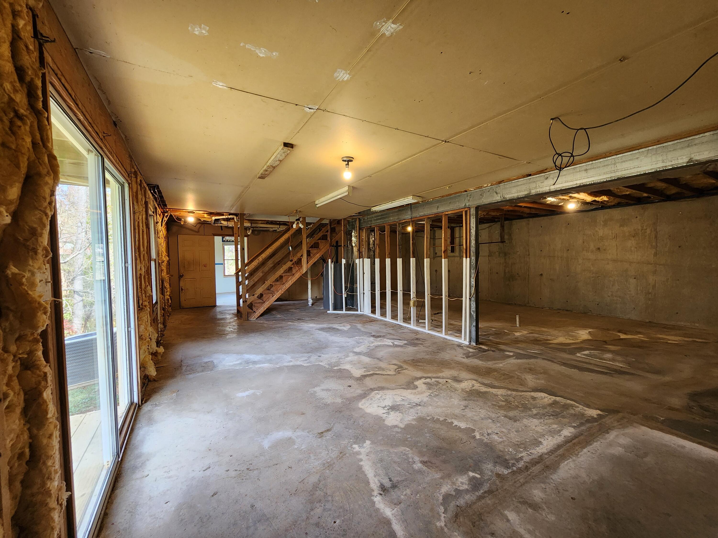 Rocky Mount, Virginia 24151, United States, 3 Bedrooms Bedrooms, ,2 BathroomsBathrooms,Residential,Active,240608