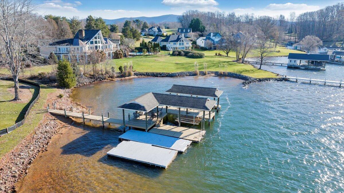 95 Shoreline Cir, Penhook, Virginia image 14