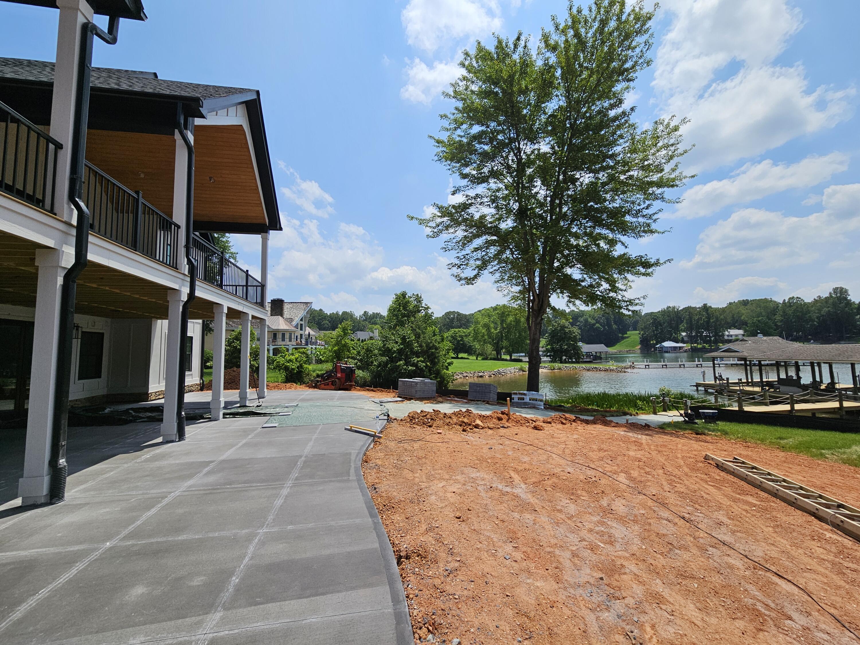 95 Shoreline Cir, Penhook, Virginia image 5