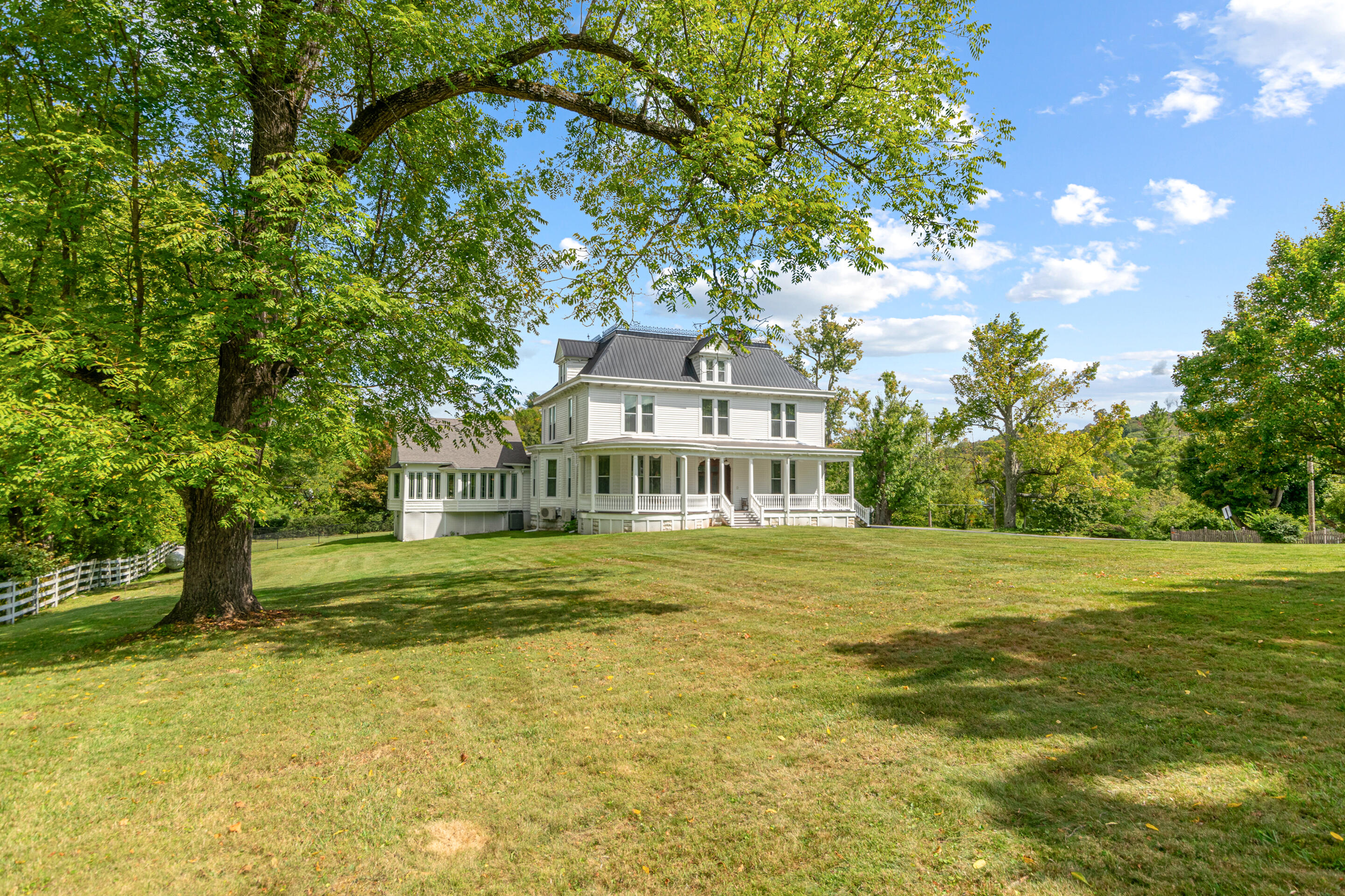 639 E Tower St, Tazewell, Virginia image 5