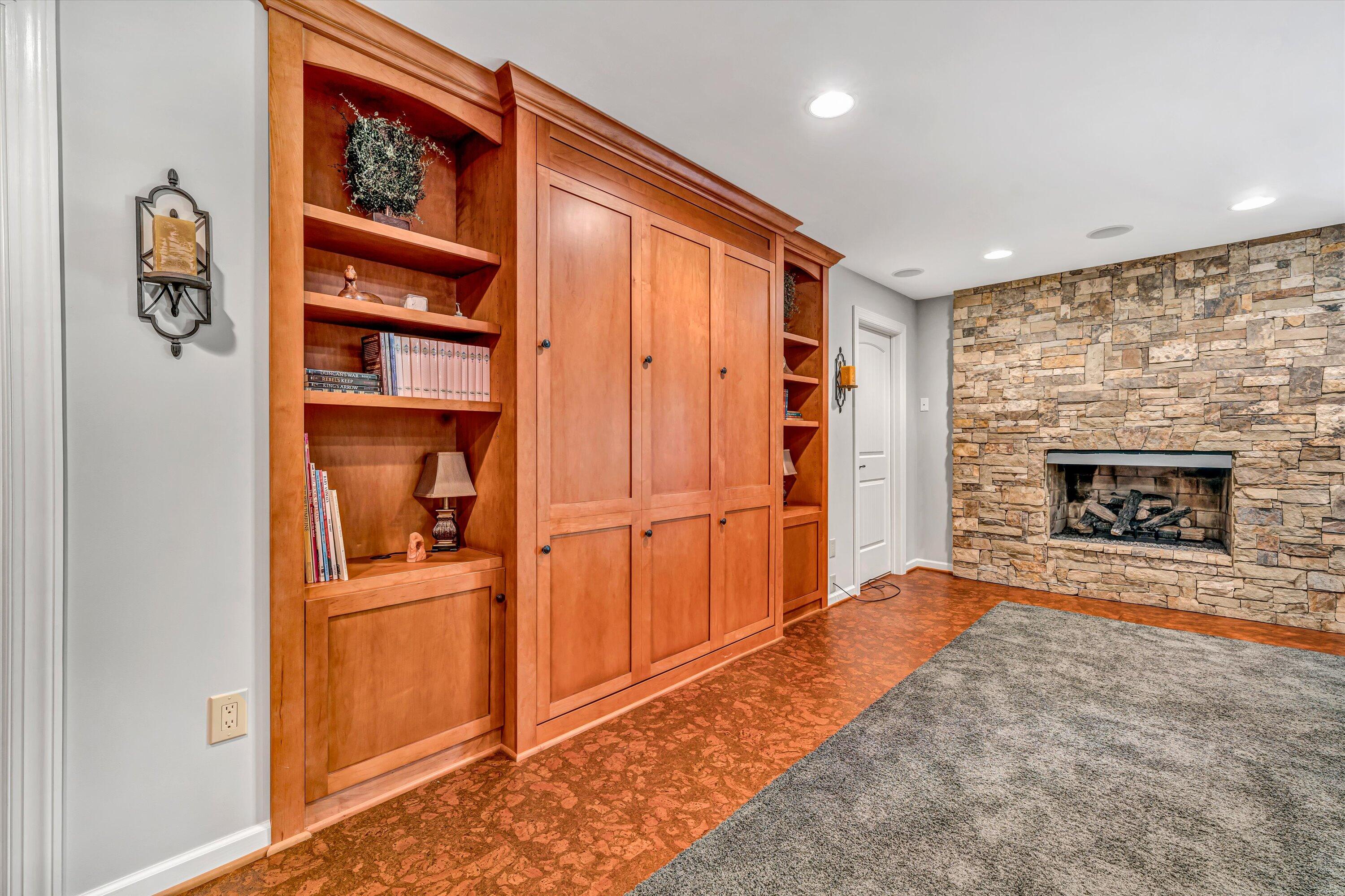 7077 Hollyberry Rd, Roanoke, Virginia image 35