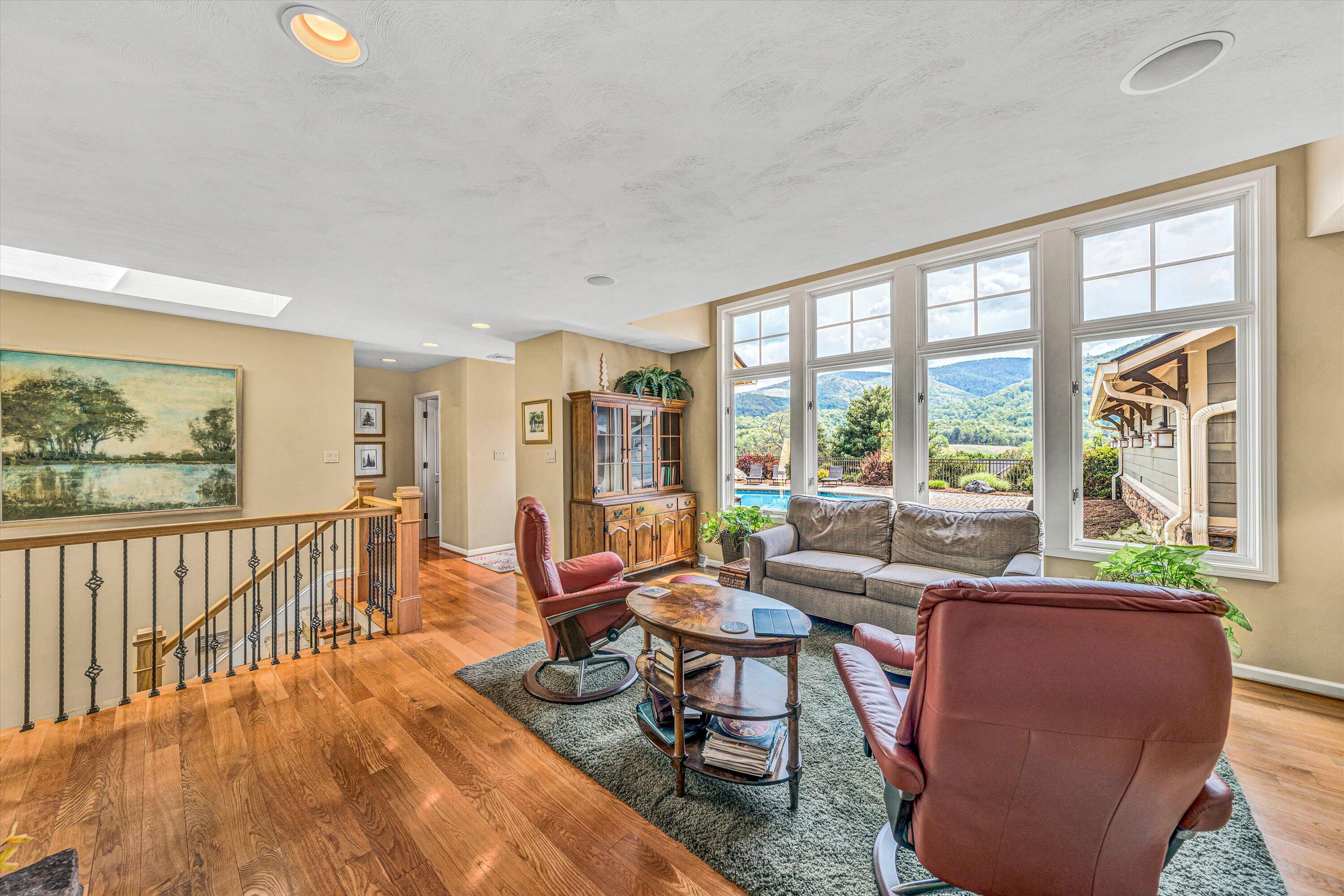 7077 Hollyberry Rd, Roanoke, Virginia image 11