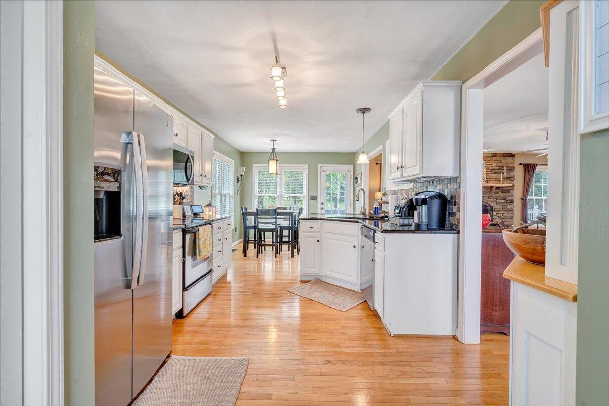 633 Castleridge Rd, Vinton, Virginia image 24