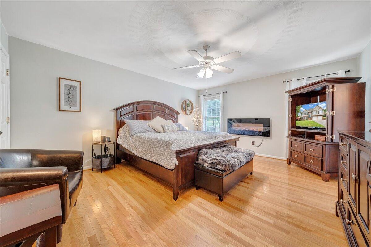633 Castleridge Rd, Vinton, Virginia image 32