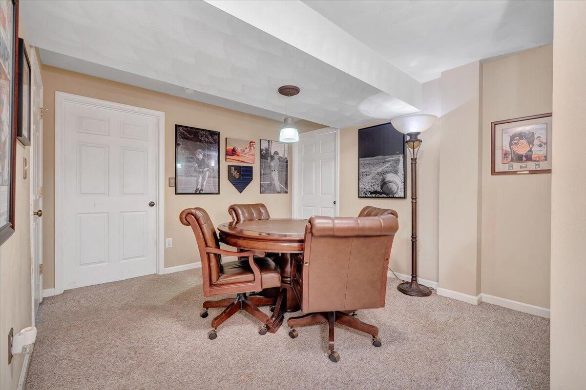 633 Castleridge Rd, Vinton, Virginia image 46