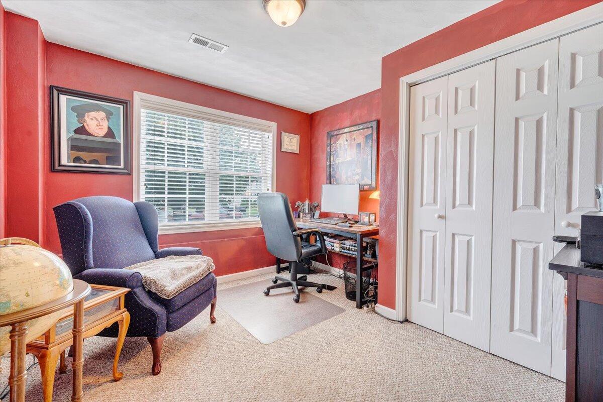 633 Castleridge Rd, Vinton, Virginia image 48