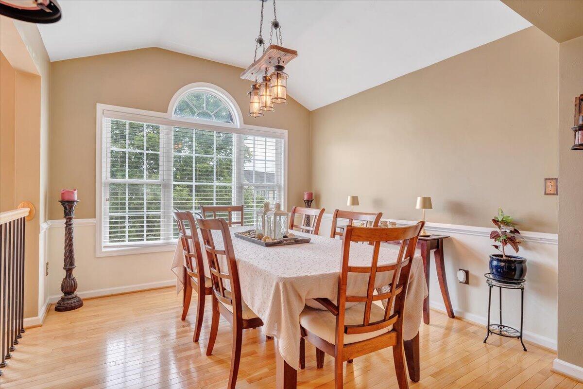 633 Castleridge Rd, Vinton, Virginia image 17