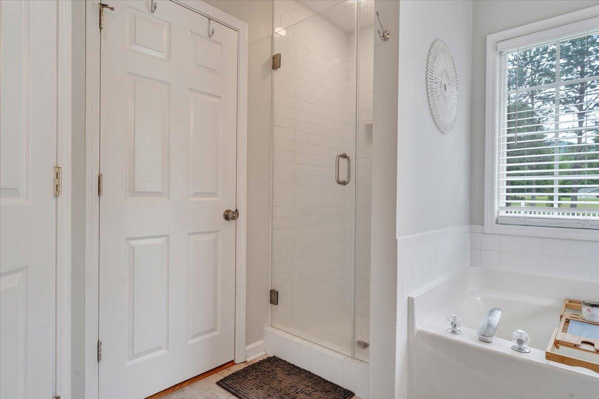 633 Castleridge Rd, Vinton, Virginia image 37