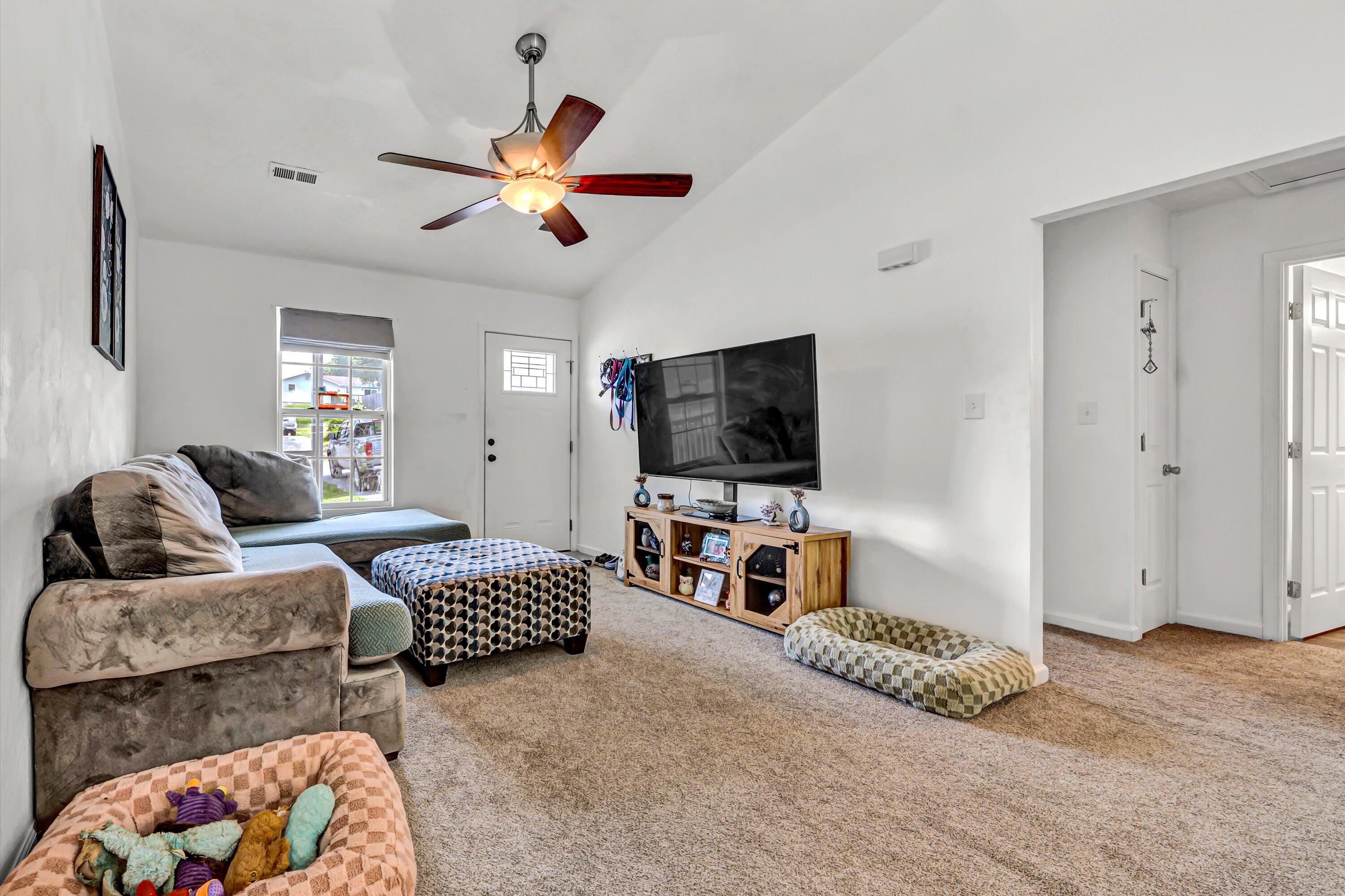 1379 Craig Robertson Rd, Roanoke, Virginia image 5