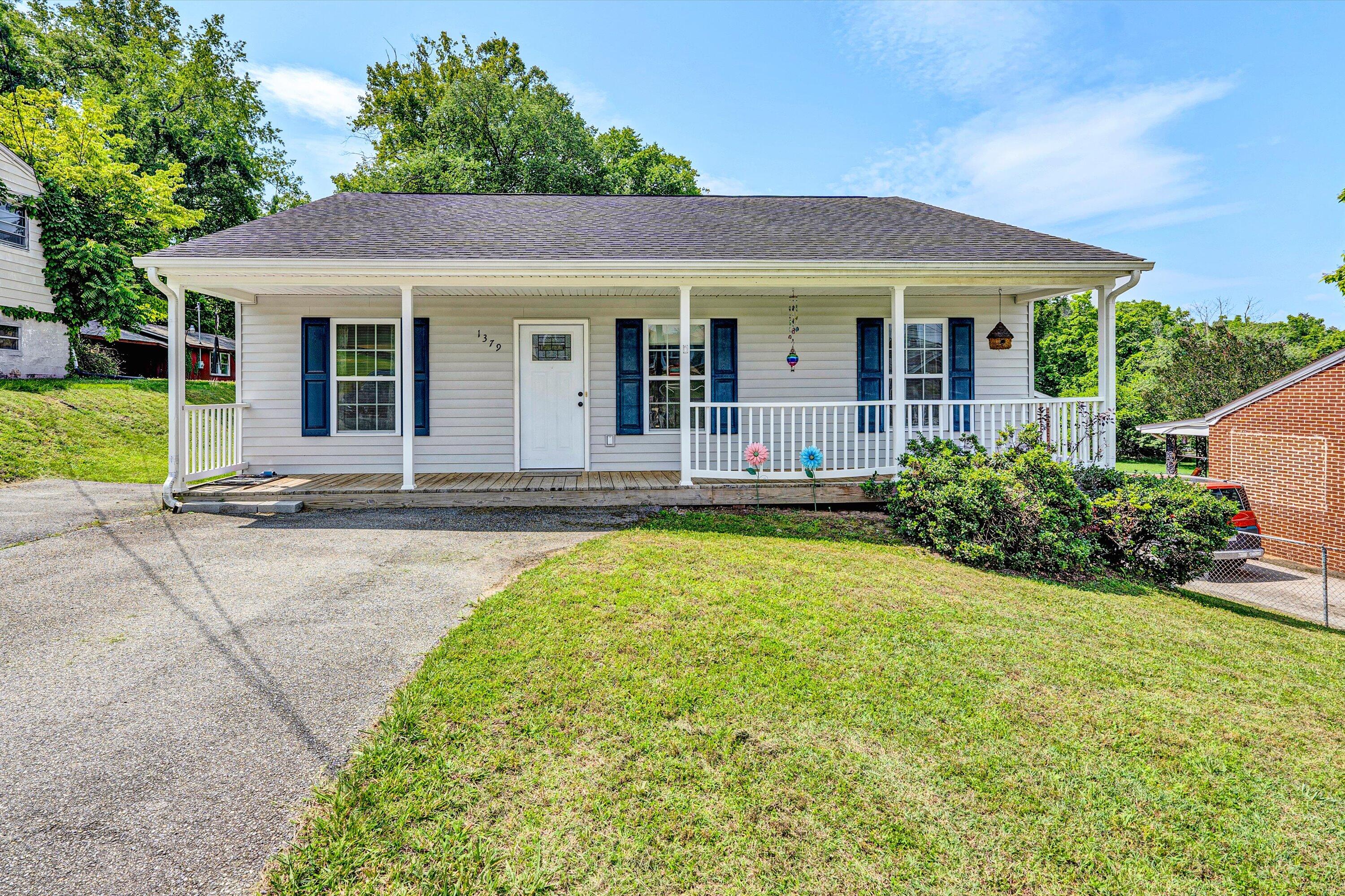 1379 Craig Robertson Rd, Roanoke, Virginia image 1