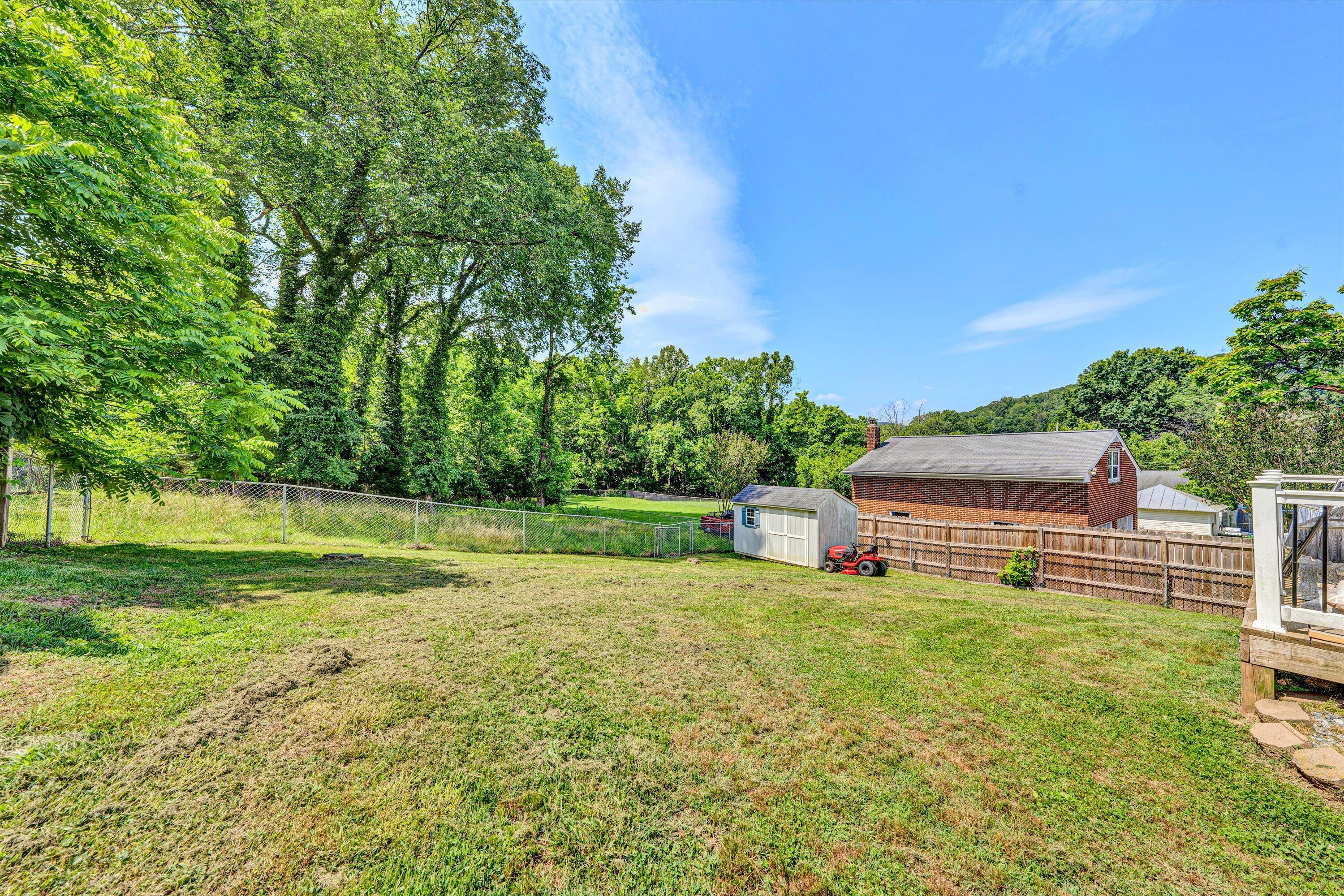 1379 Craig Robertson Rd, Roanoke, Virginia image 28