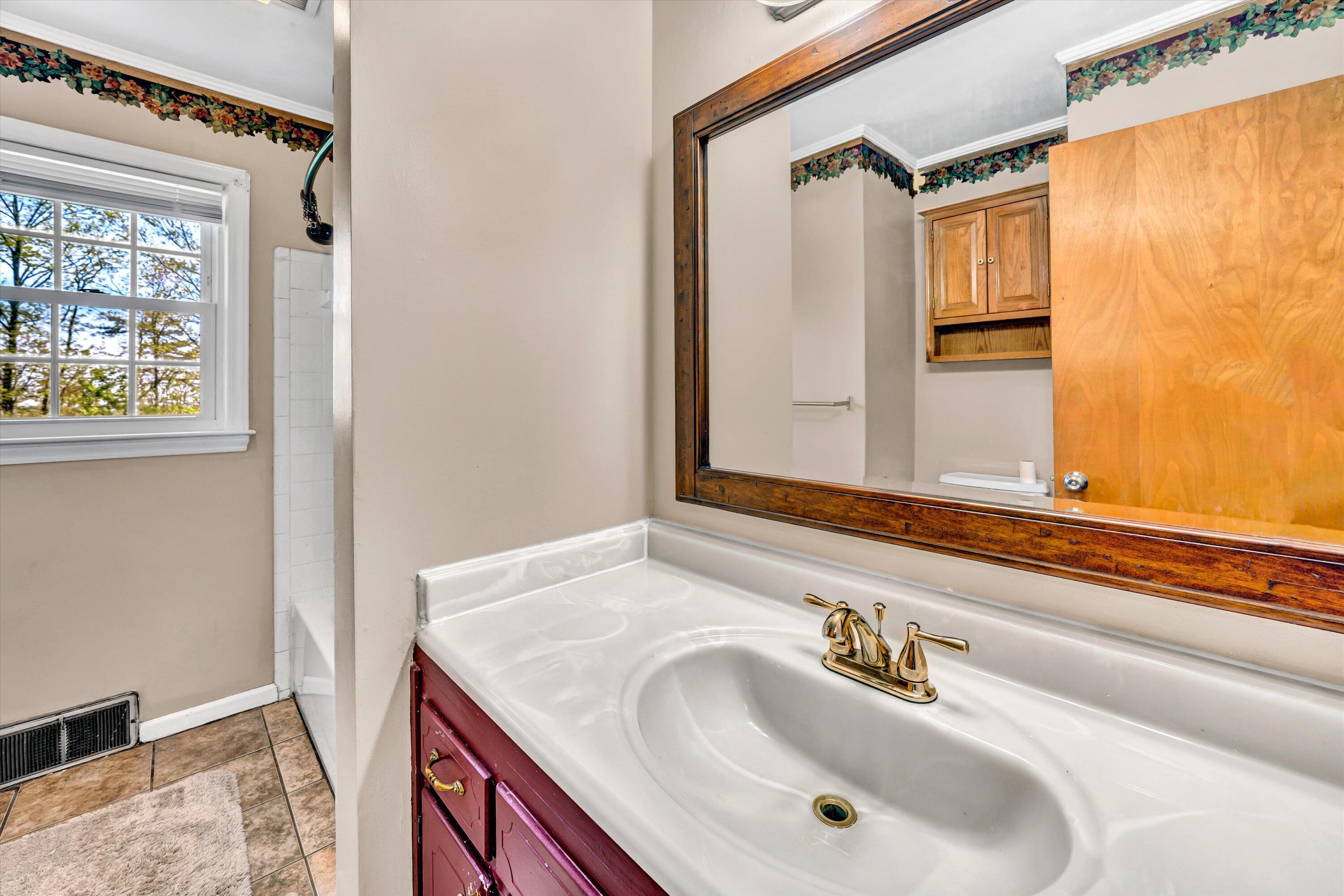 200 Cherokee Hills Rd, Bassett, Virginia image 14