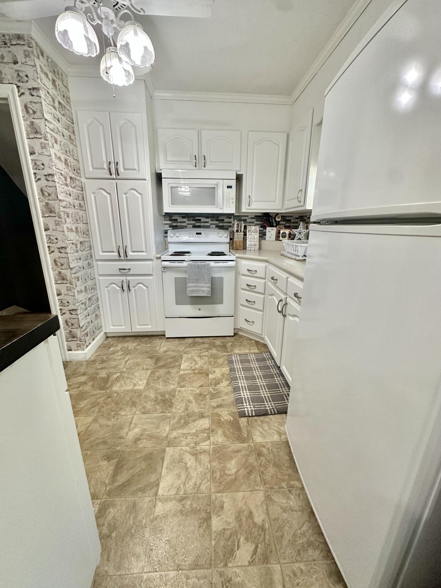 104 Wintergreen Ave, Clifton Forge, Virginia image 12