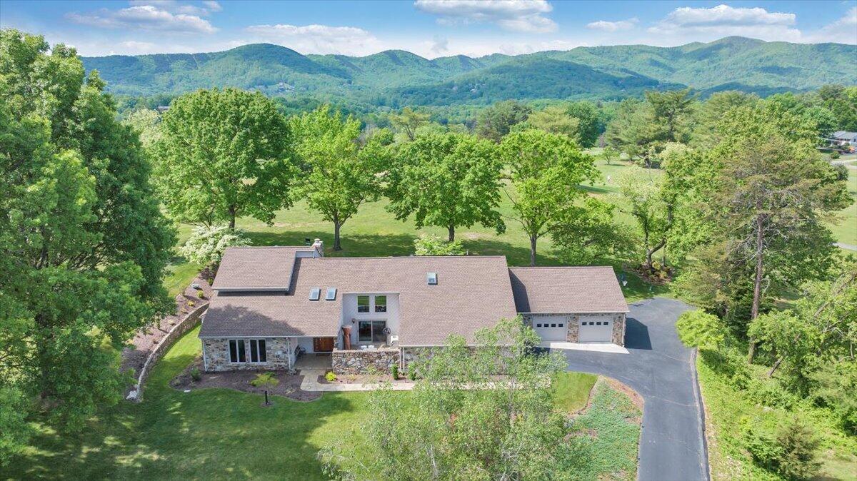 5319 Mcvitty Rd, Roanoke, Virginia image 2
