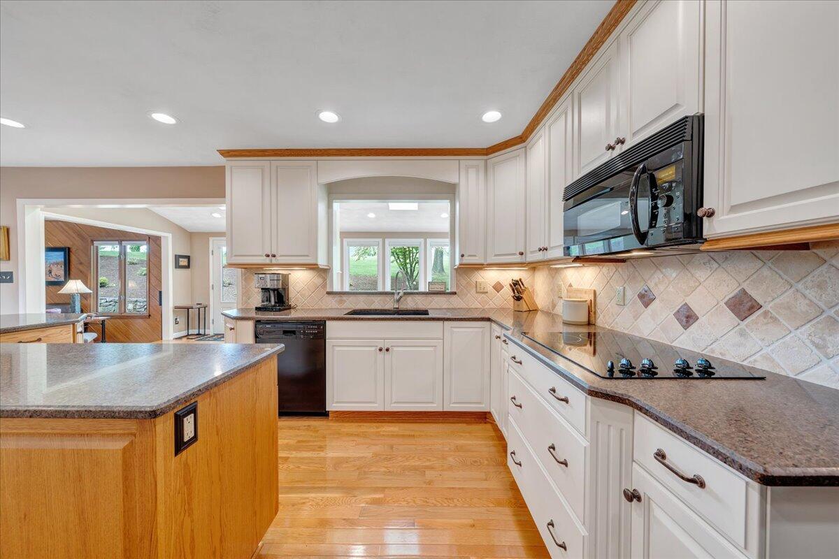 5319 Mcvitty Rd, Roanoke, Virginia image 27
